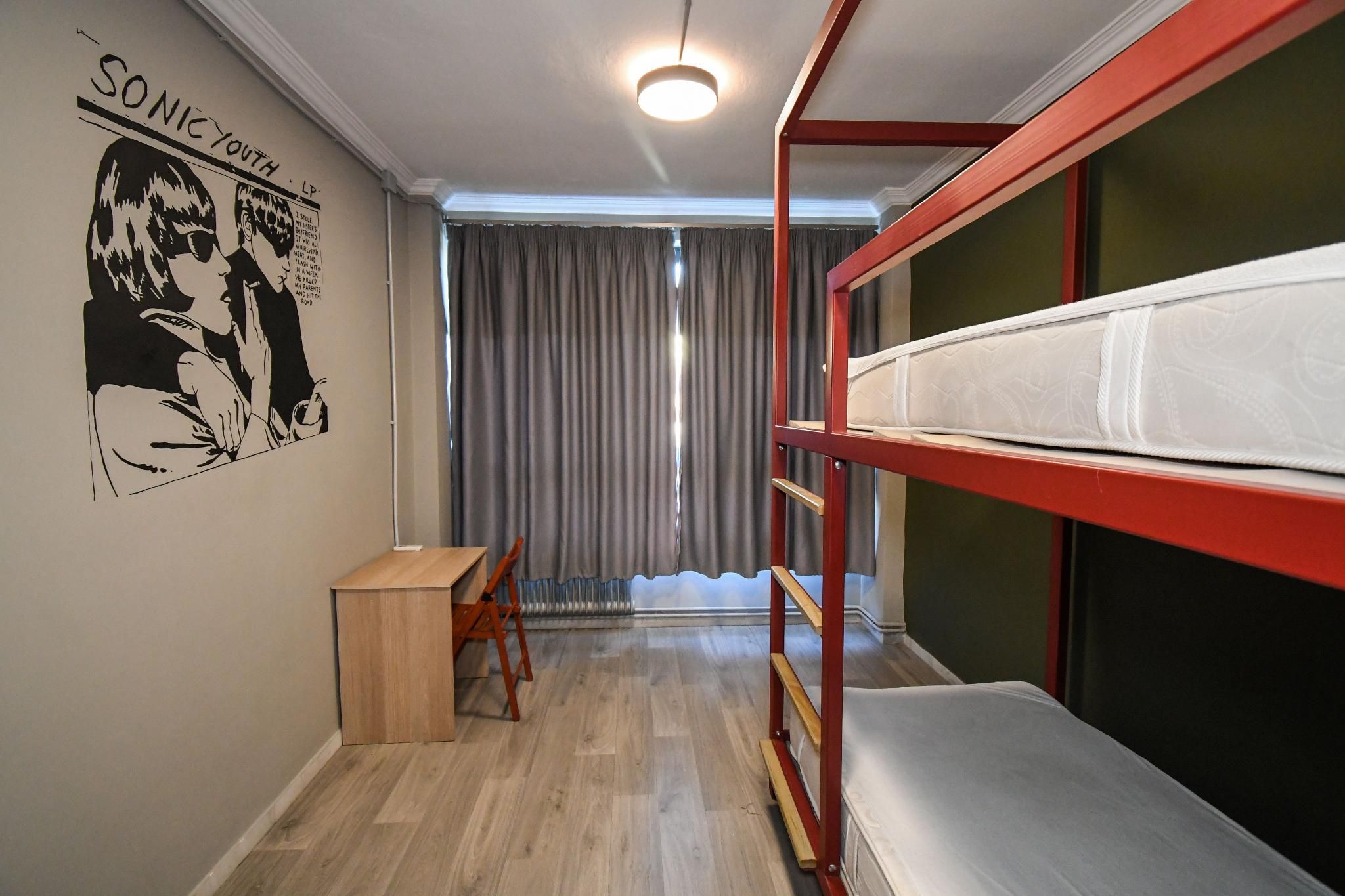 Stay Hybrid Youth Hostel Bed in 2 Bed Mixed Dormitory 3