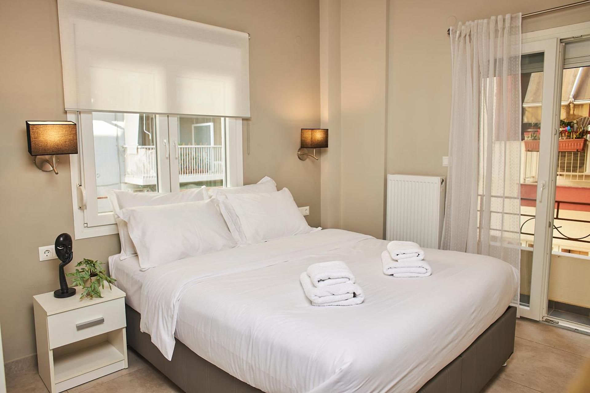 One-Bedroom Deluxe Apartment
