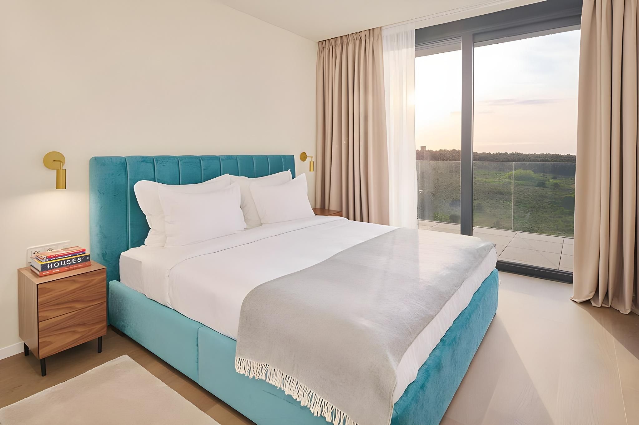 Deluxe 1 Bedroom Apartment