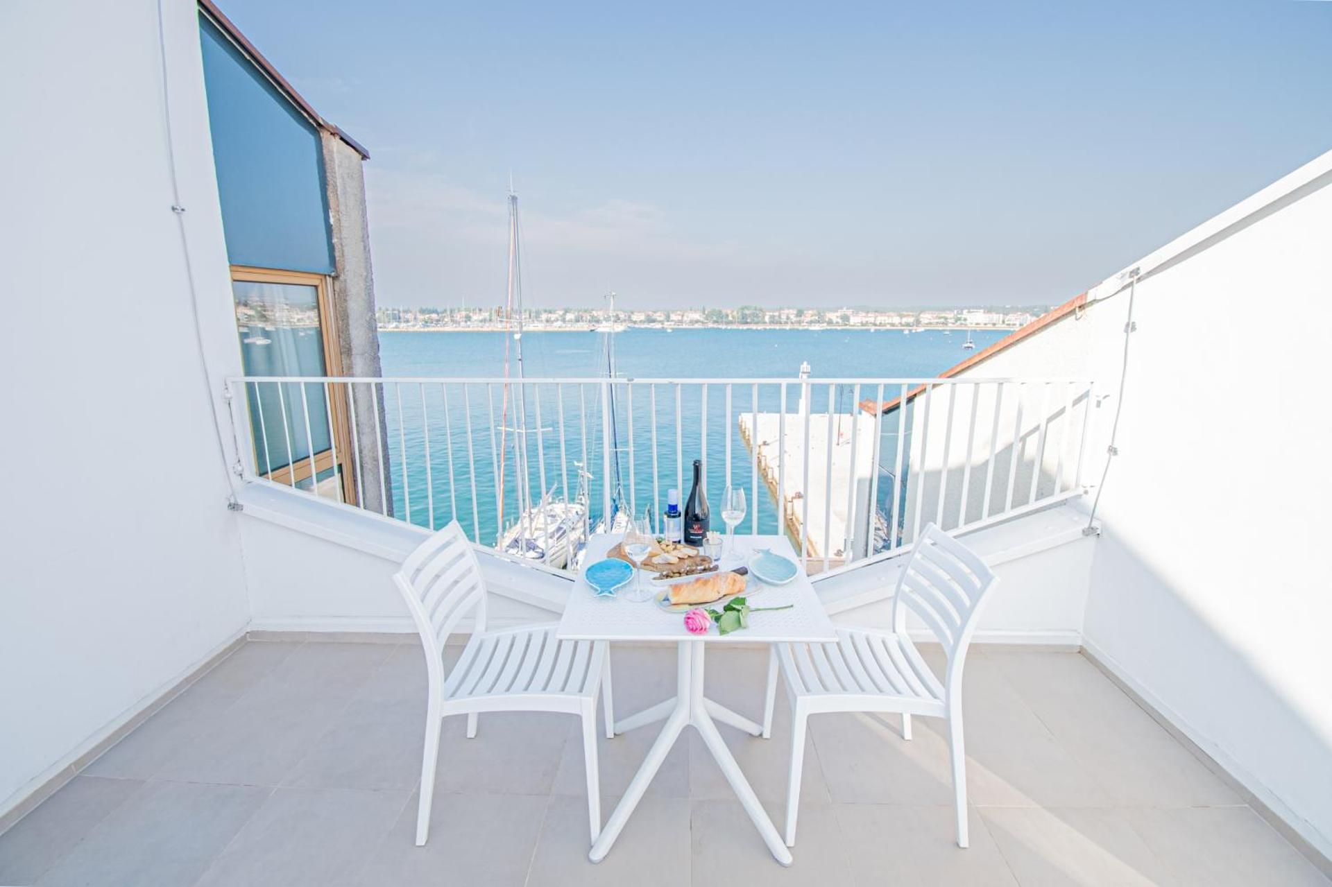 Apartment with Sea View