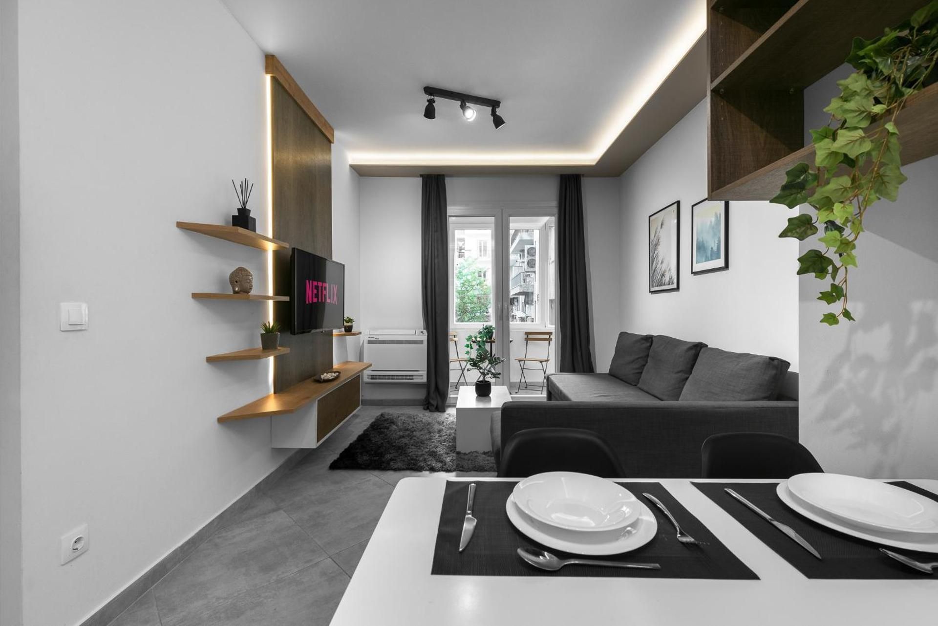 One-Bedroom Apartment