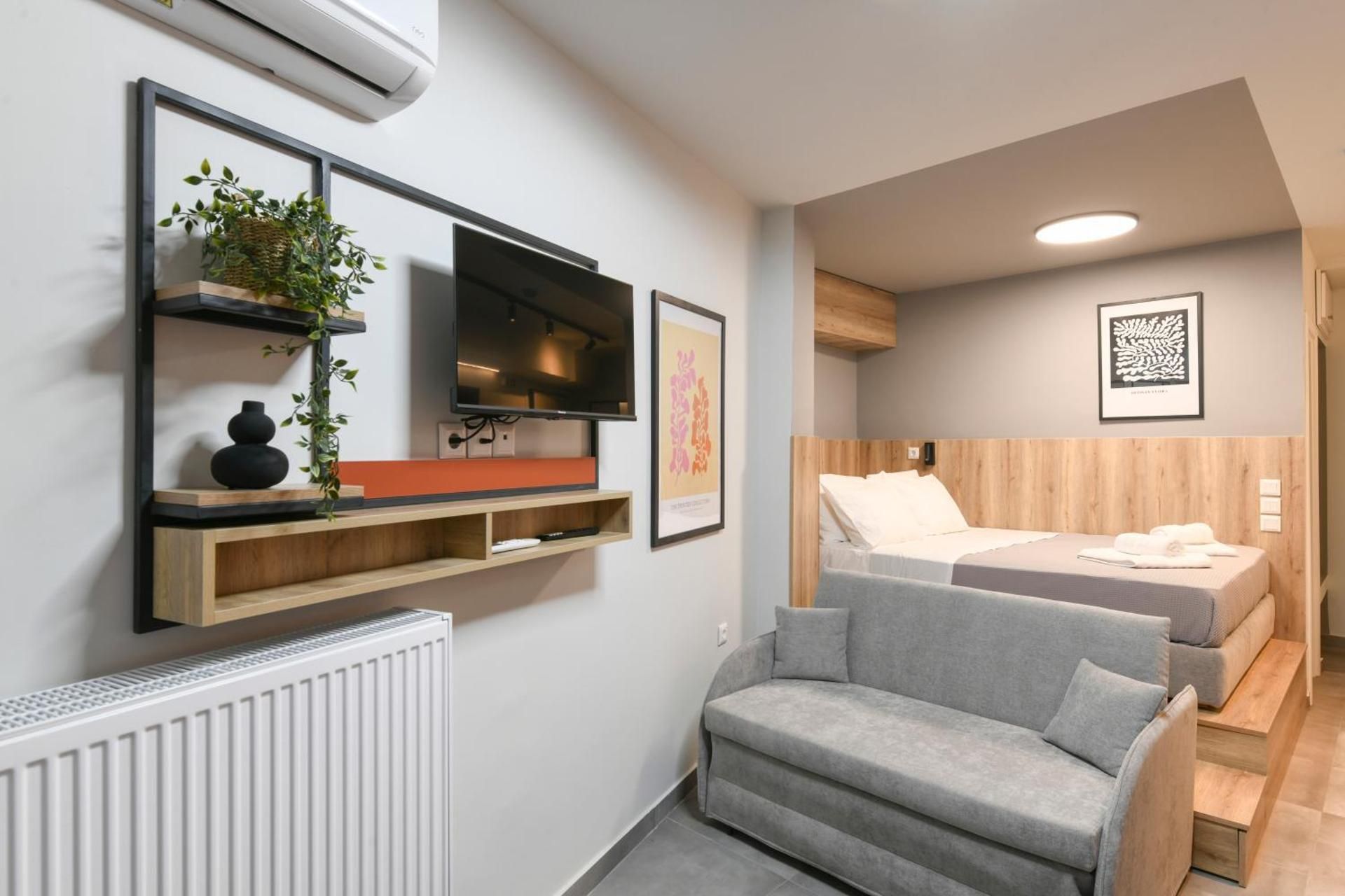 One-Bedroom Apartment with Terrace