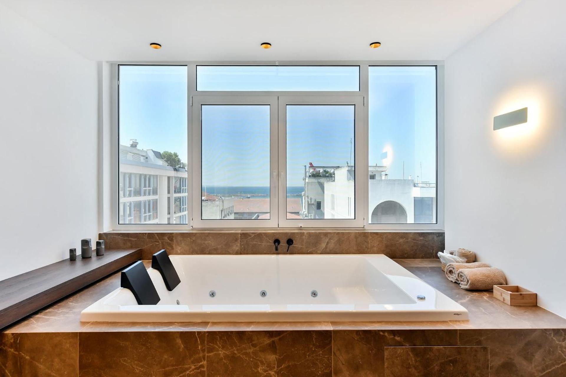 Apartment with Sea View