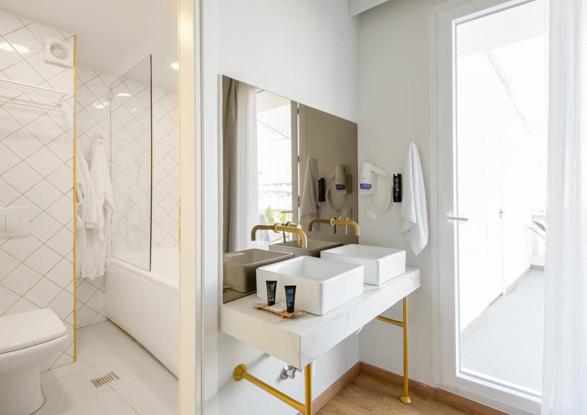 Deluxe Double Room with Private Terrace & Jacuzzi