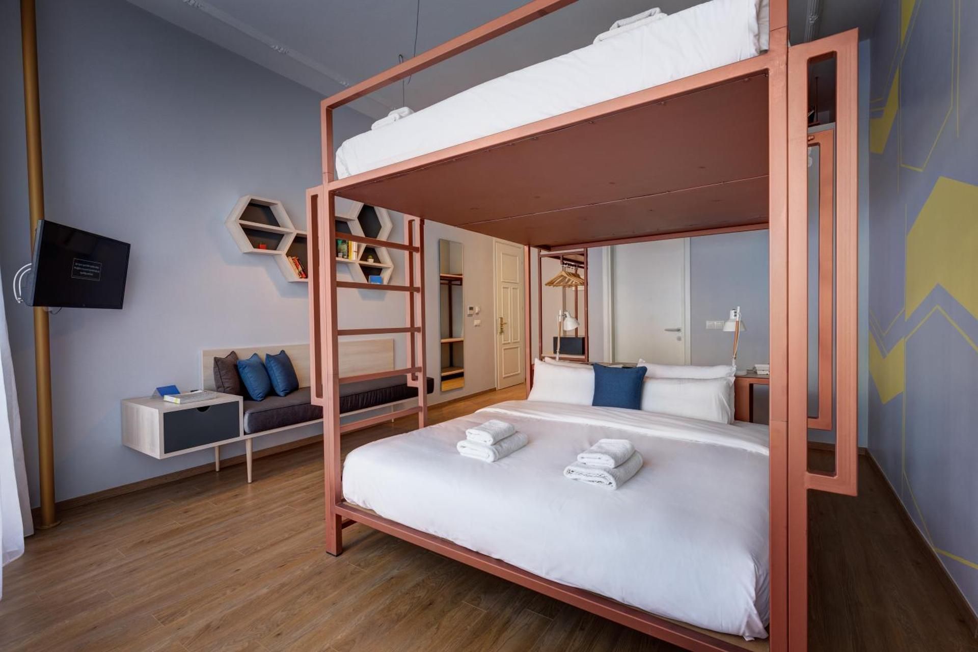 COLORS Urban Hotel XL Loft Room 