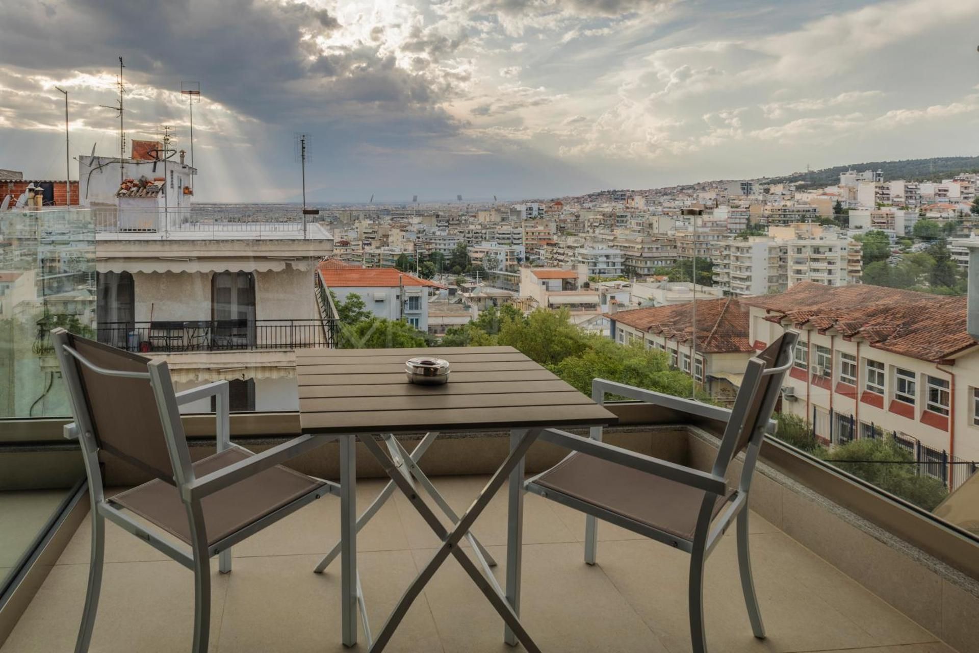 Superior One-Bedroom Apartment with Balcony