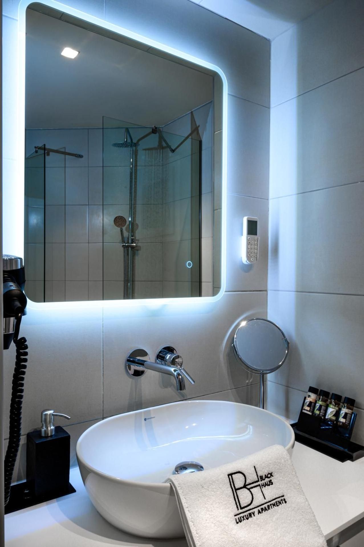 Superior Double or Twin Room with Terrace
