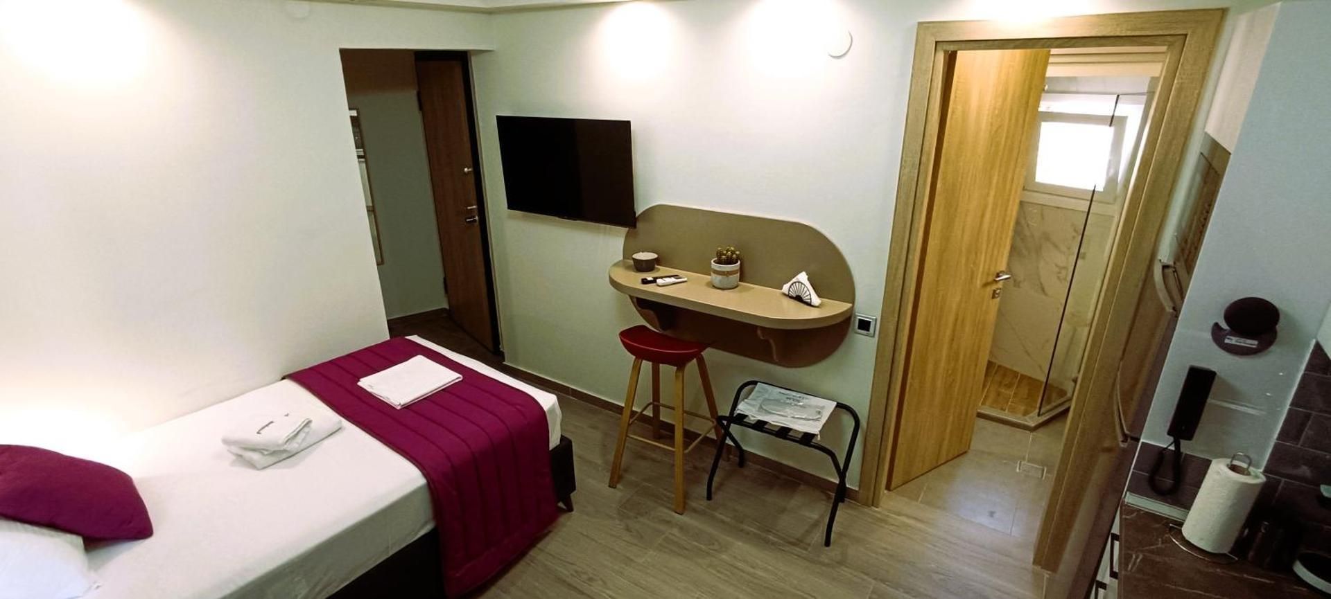 Single Room with Terrace
