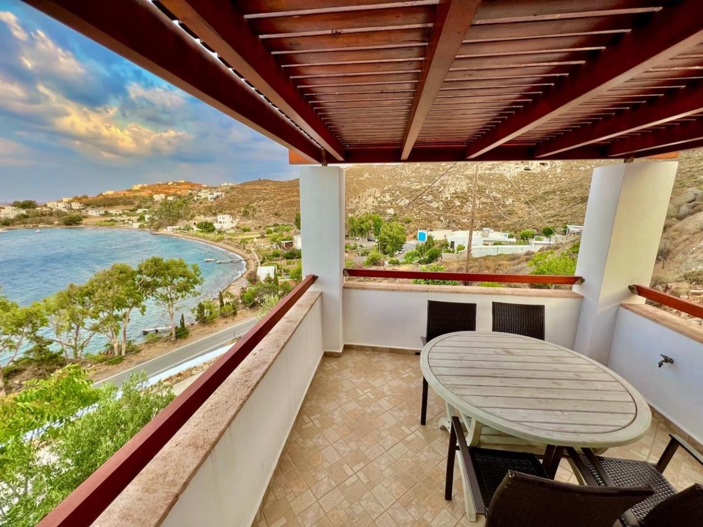 Studio Apartment with Sea View