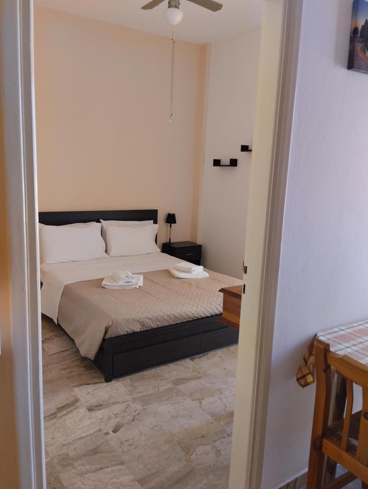 One-Bedroom Standard Apartment