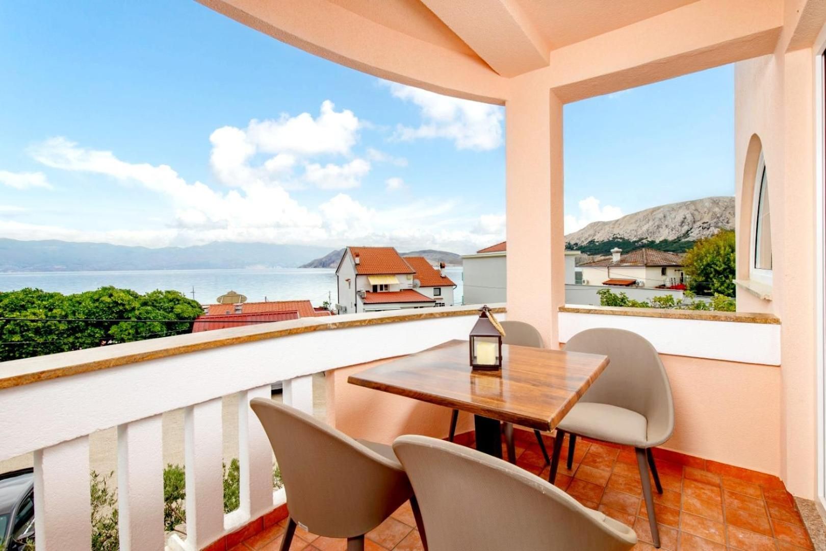 Two-Bedroom Apartment with Balcony and Sea View