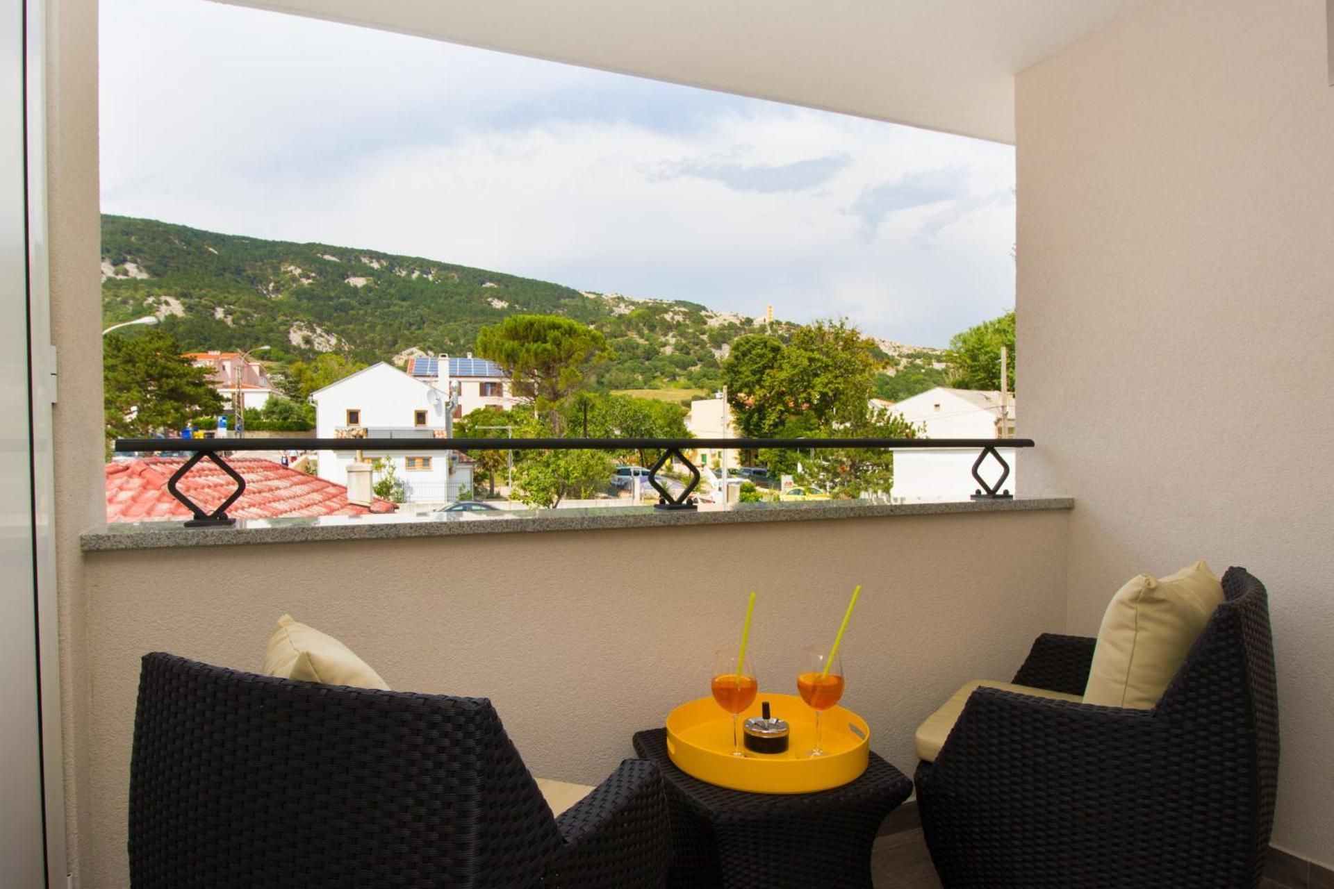 Standard Balcony