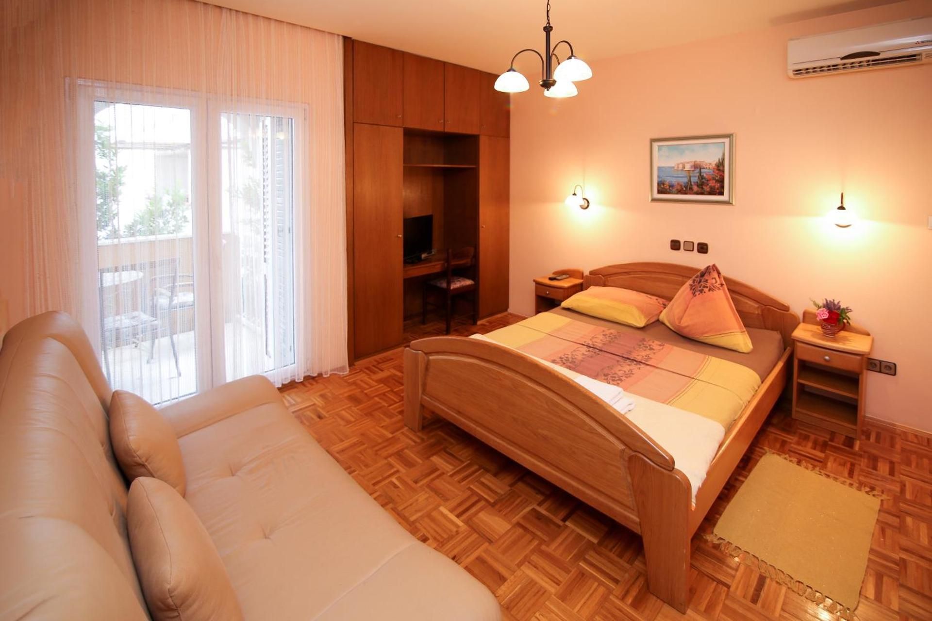 Studio Apartment with Sea View