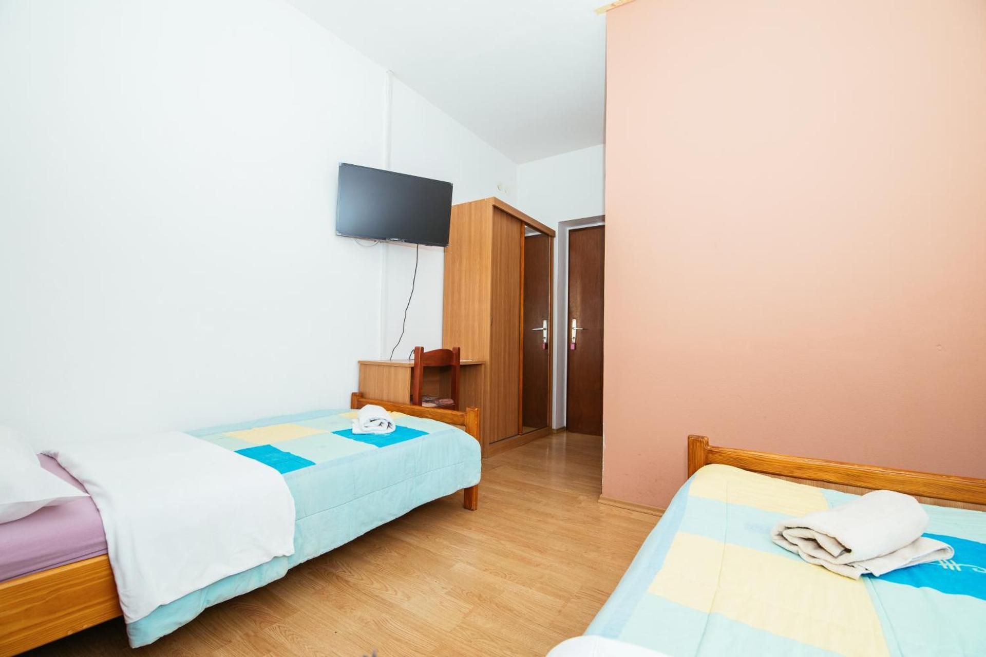 Twin Room with Private Bathroom