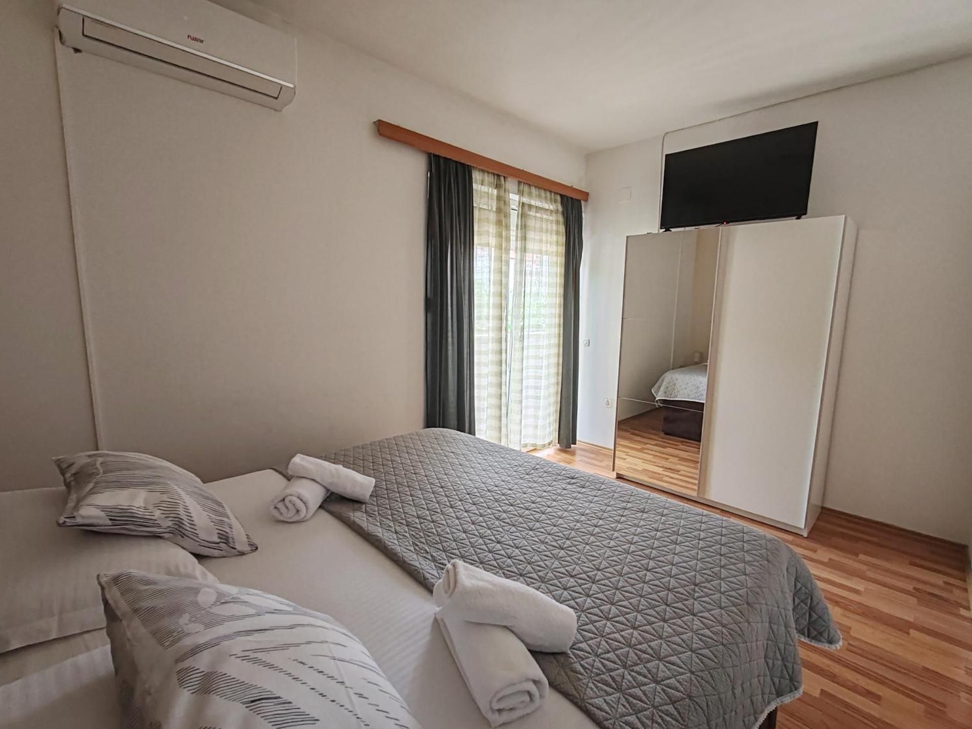 Studio Apartment with Balcony
