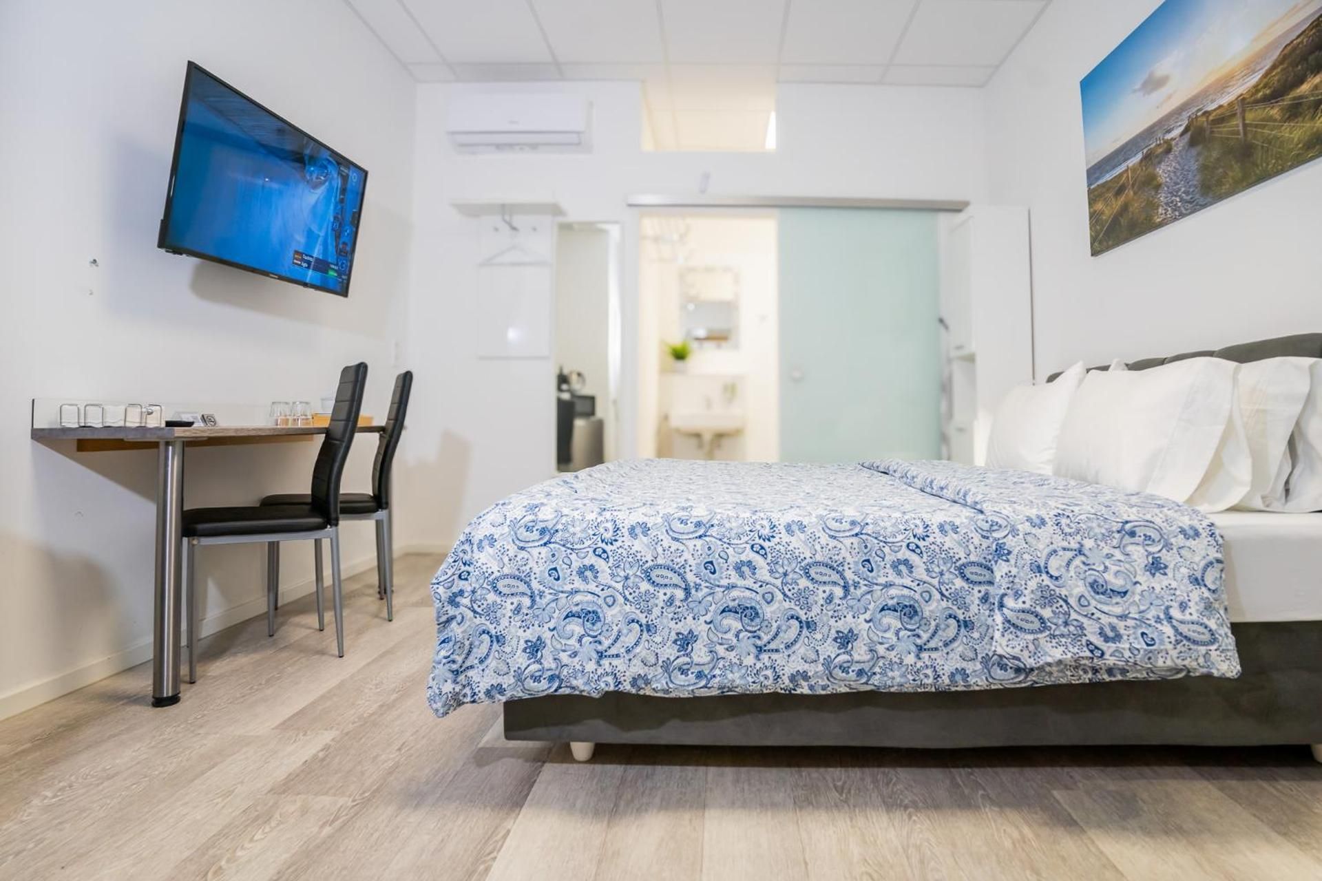 Double Room with Private Bathroom