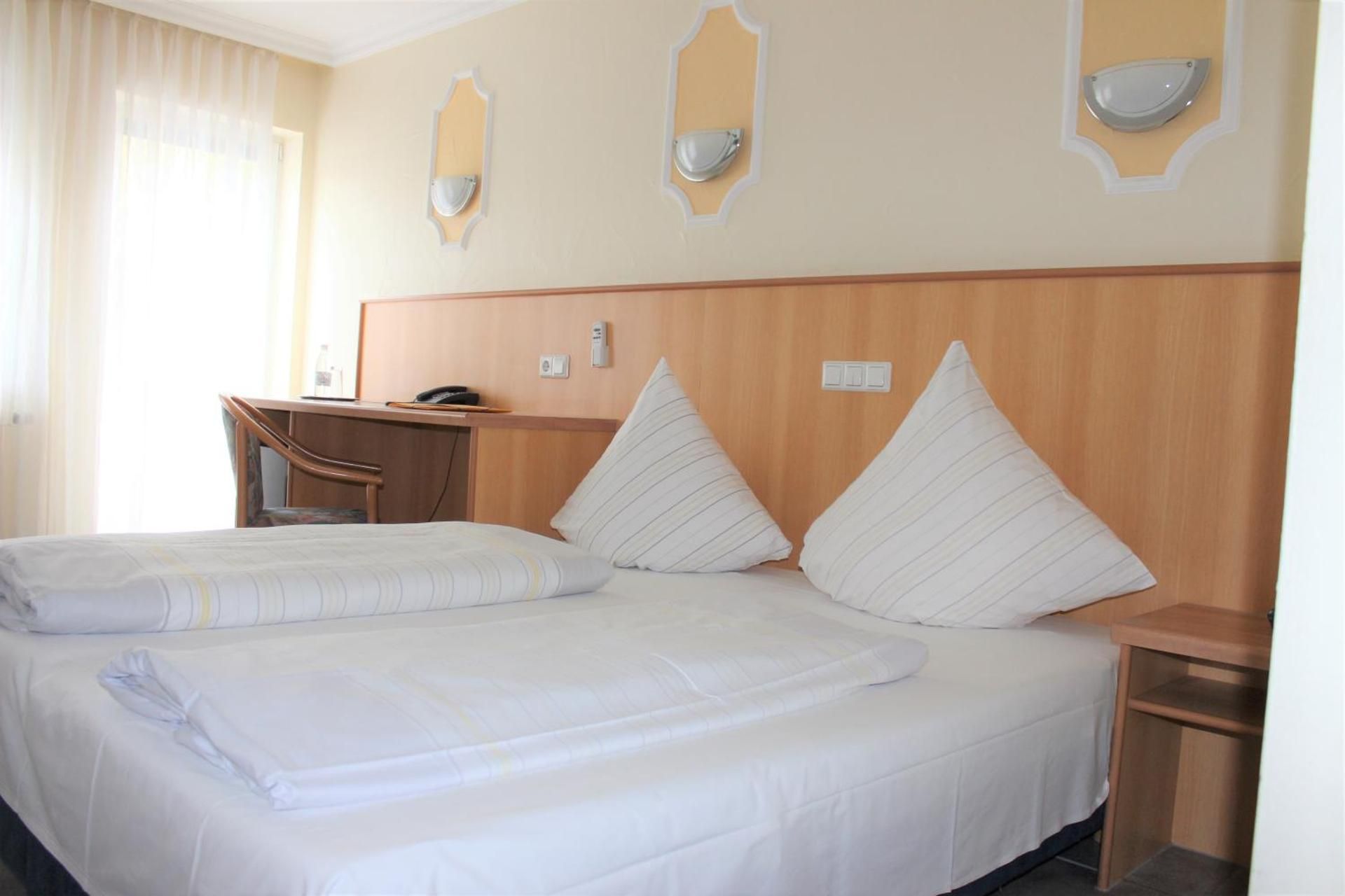 Single Room with Terrace