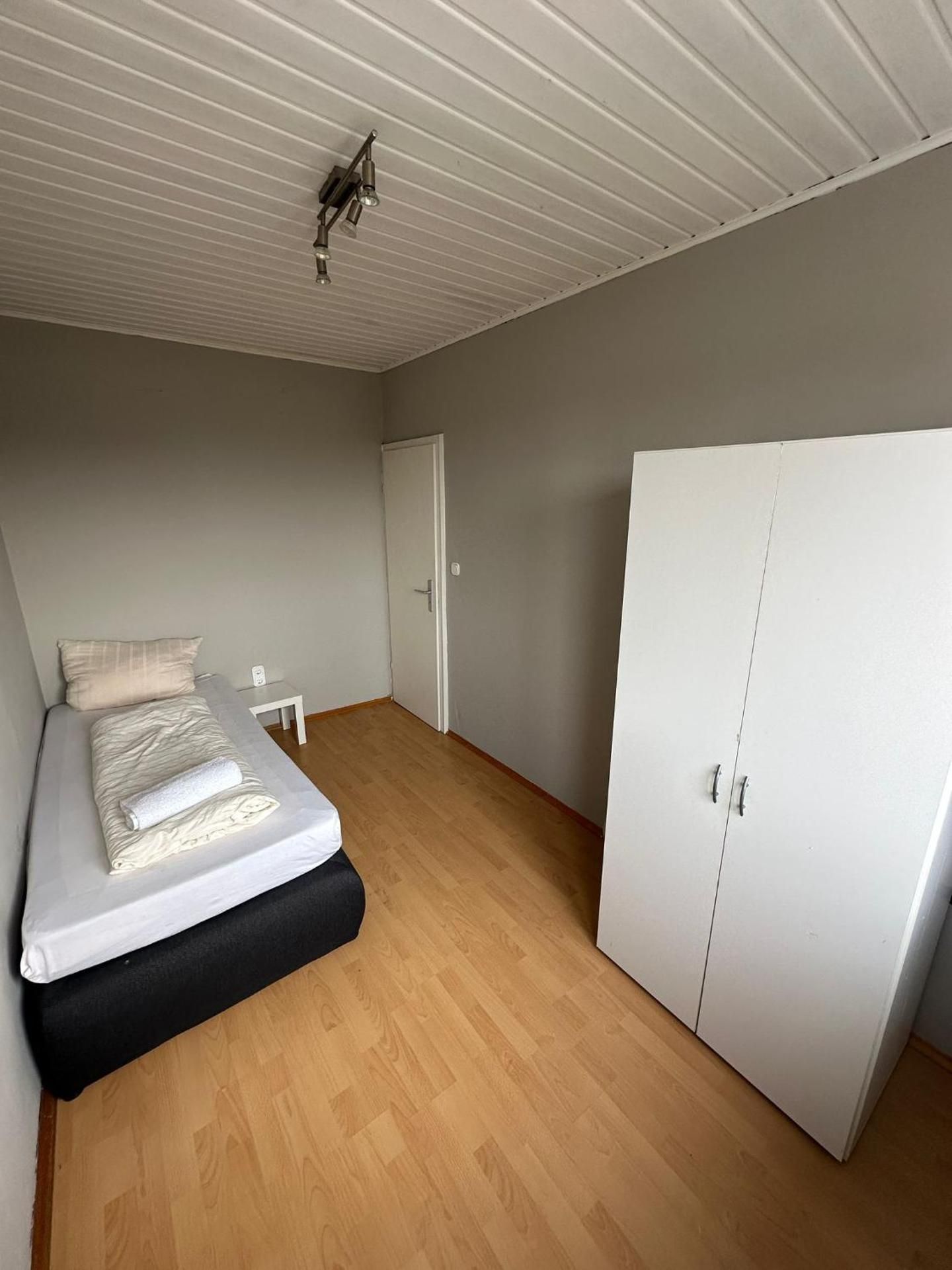 Single Room with Shared Bathroom