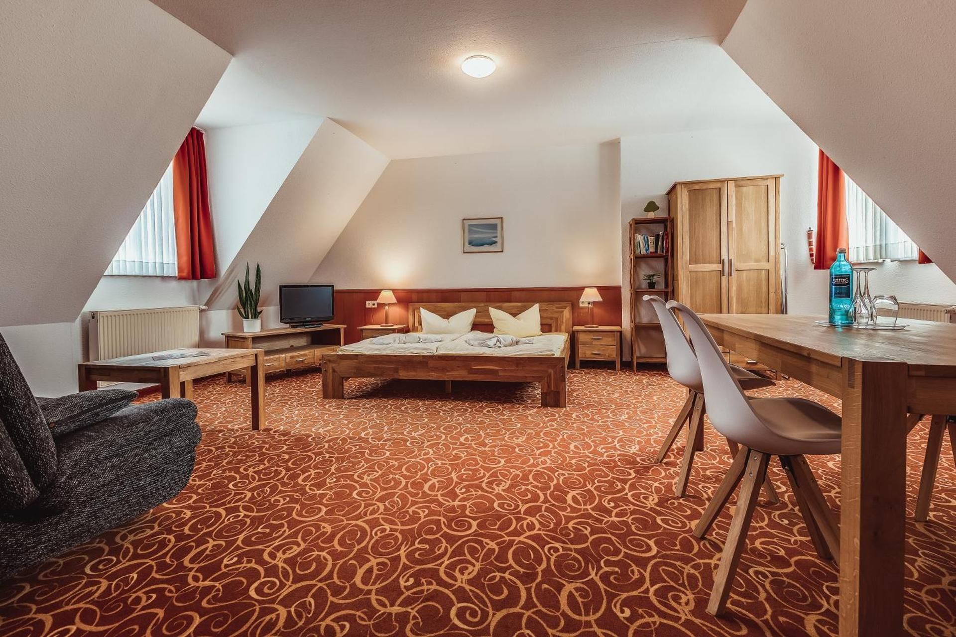 1-Room Apartment