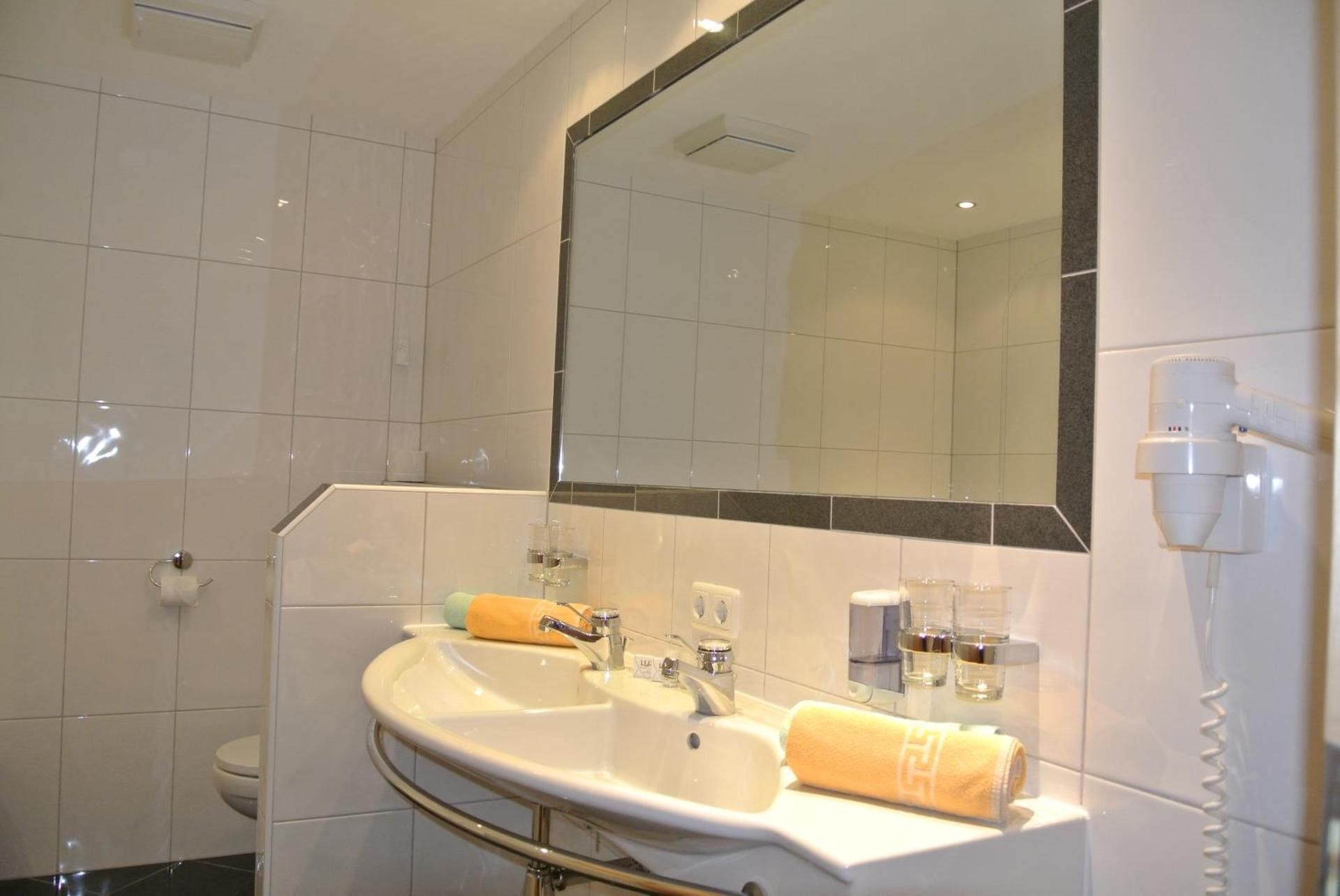 Deluxe Single Room