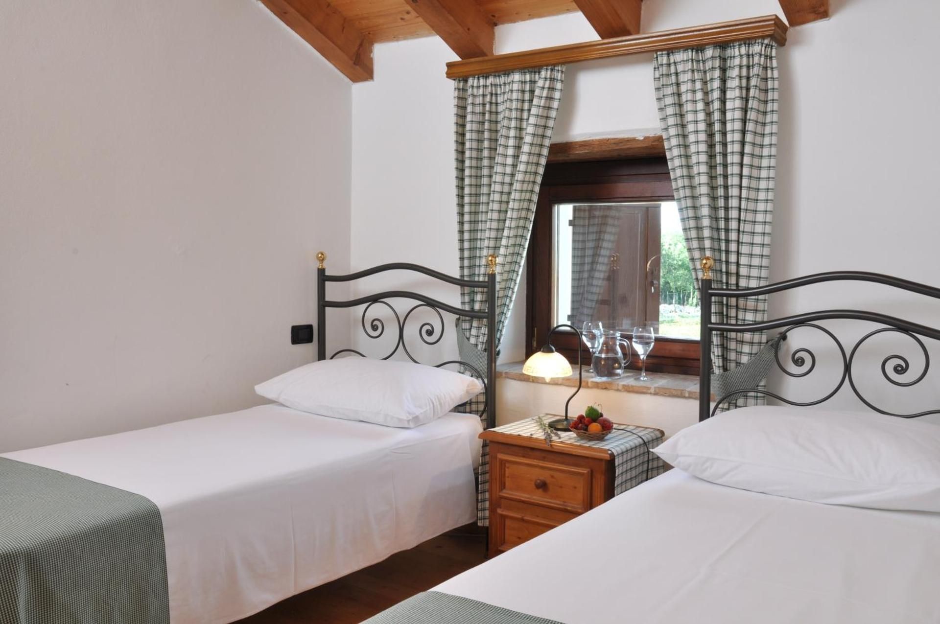 Twin Room with Bathroom