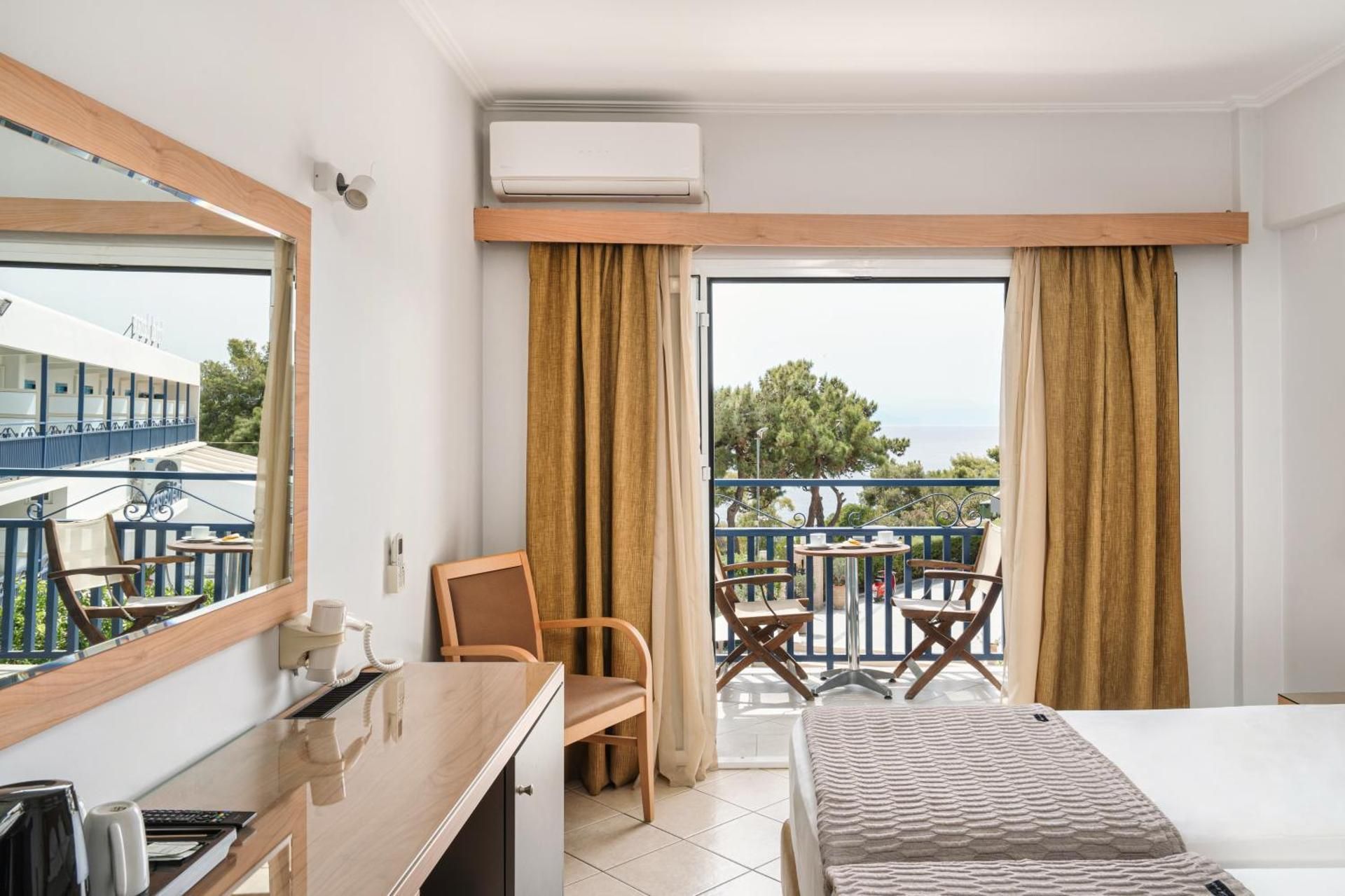 Twin Room with Sea View