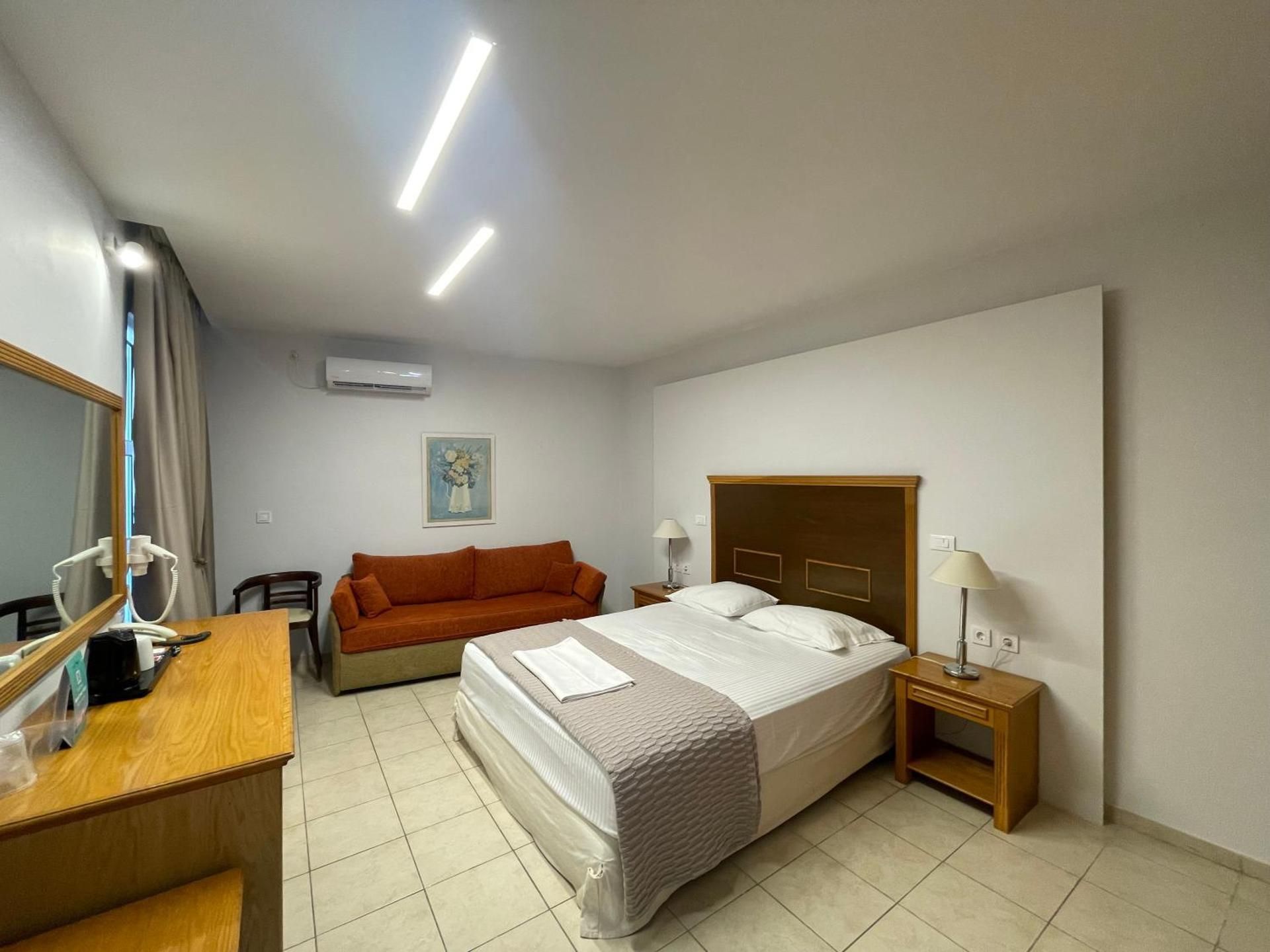 King Room with Spa Bath