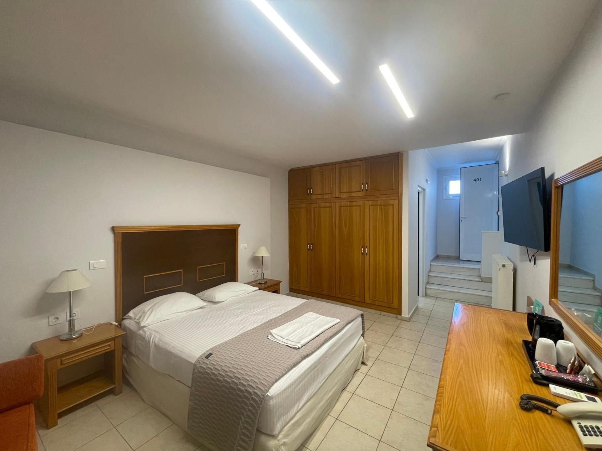 King Room with Spa Bath