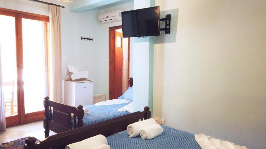 Triple Room with Balcony