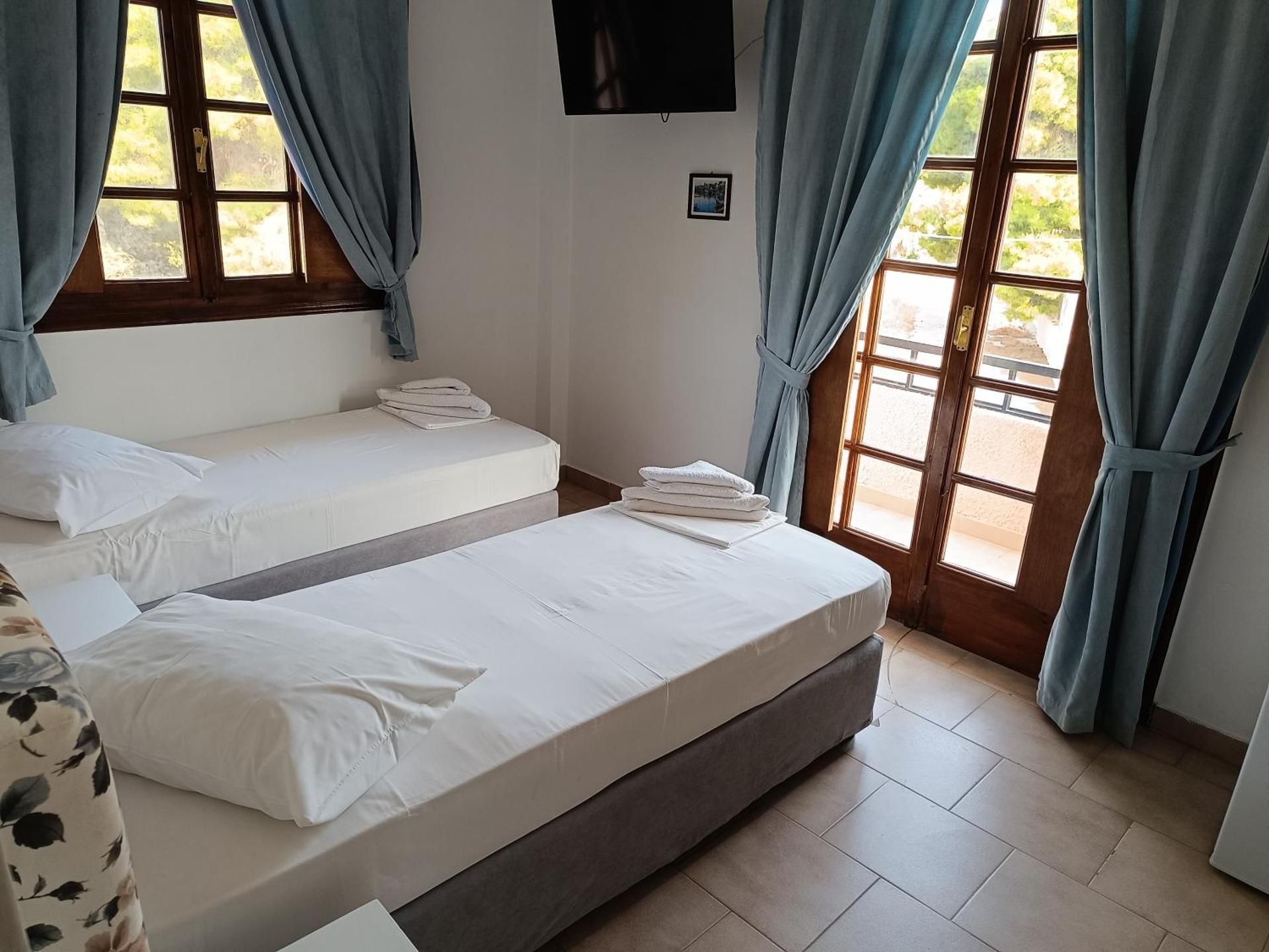 Economy Twin Room
