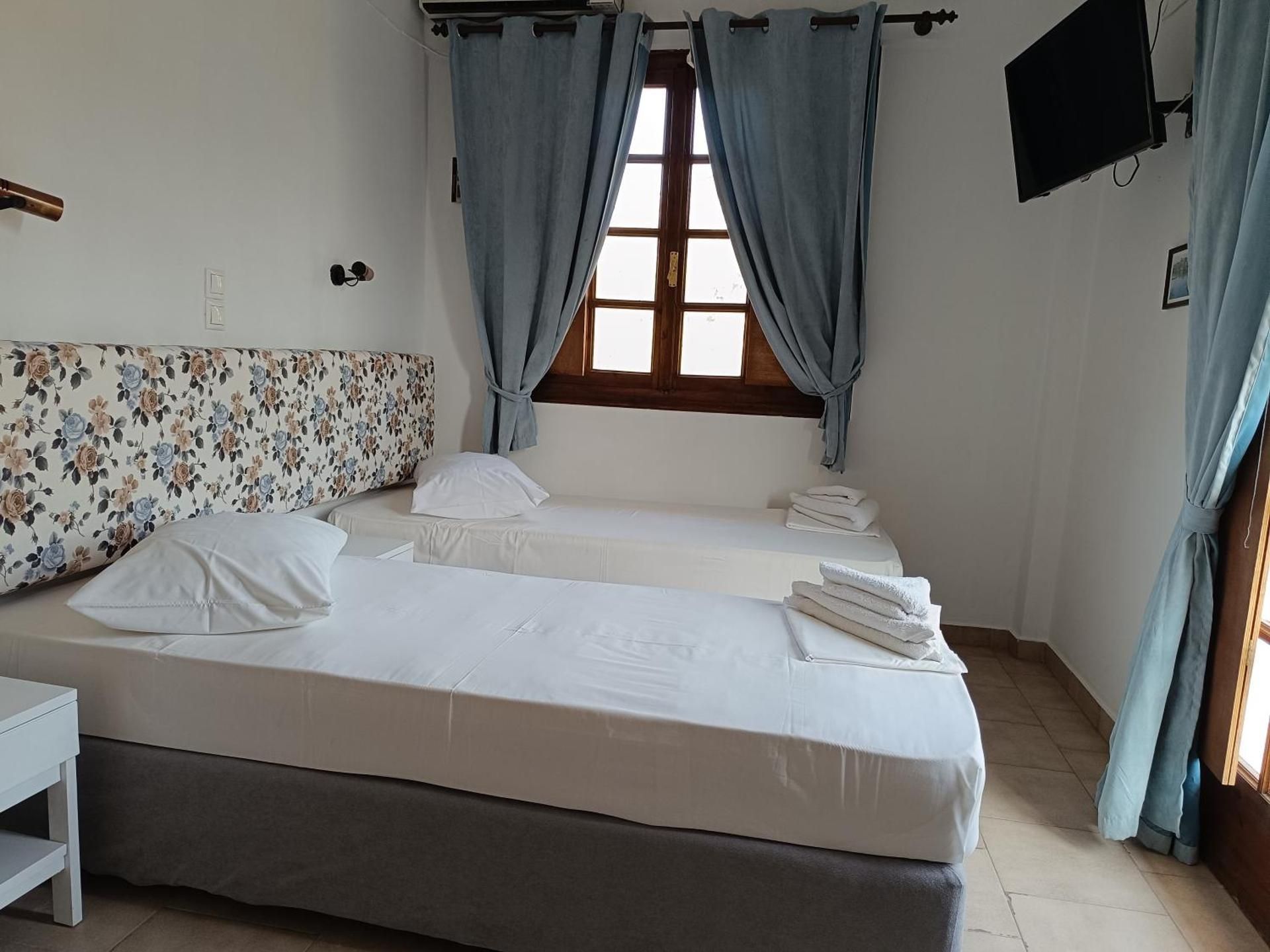 Economy Twin Room