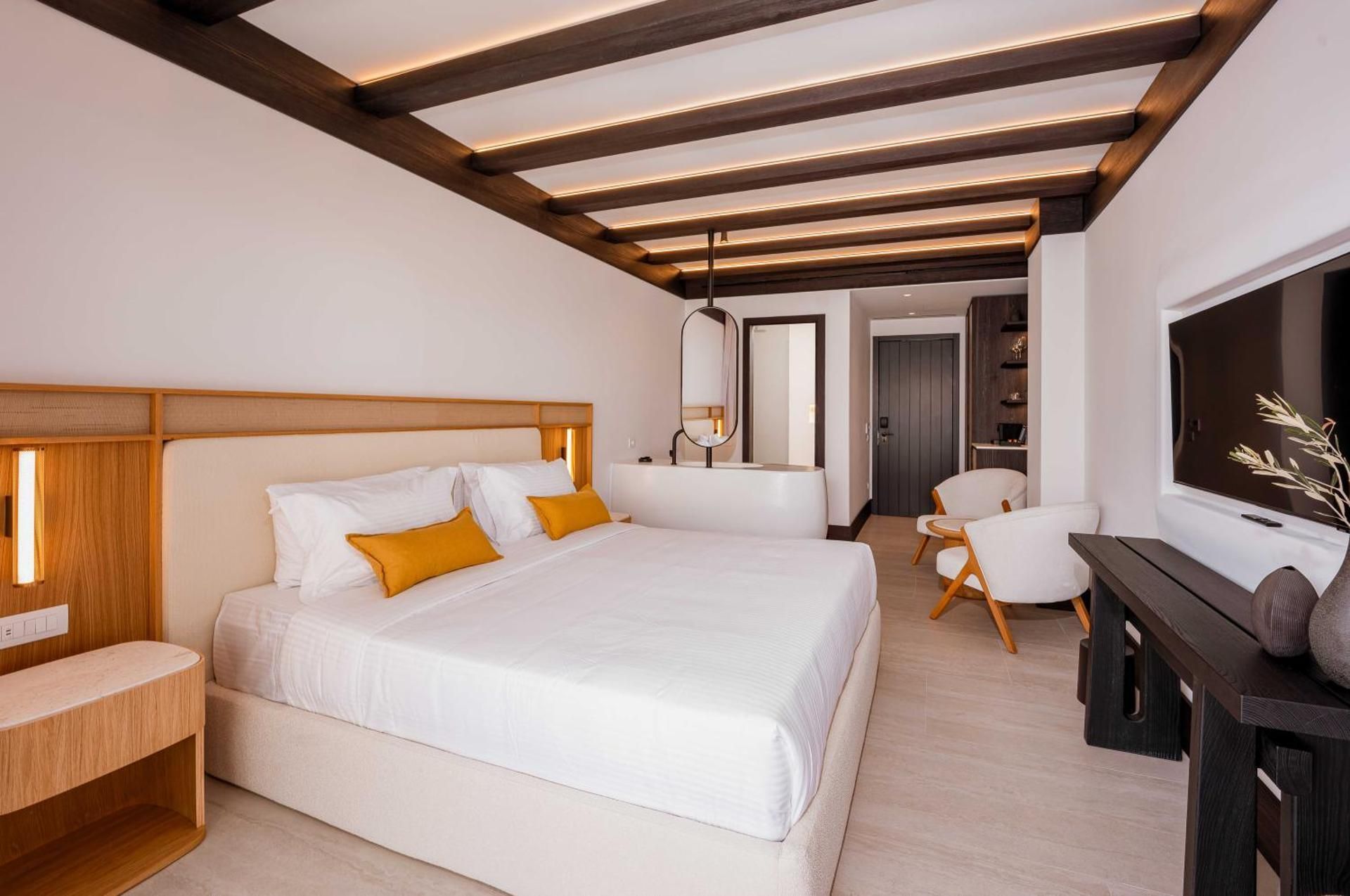 Junior Suite with Hot Tub