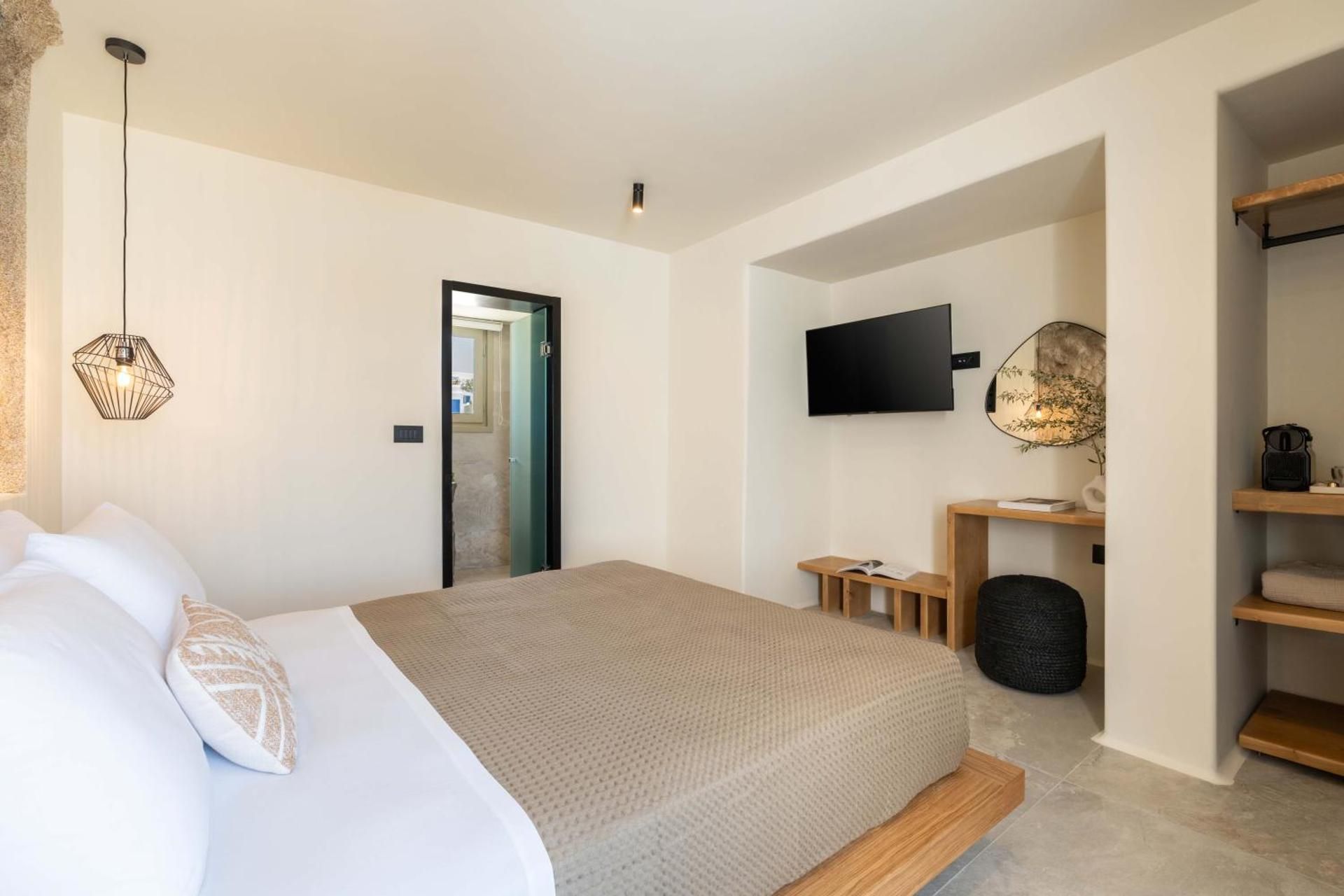 Superior King Room