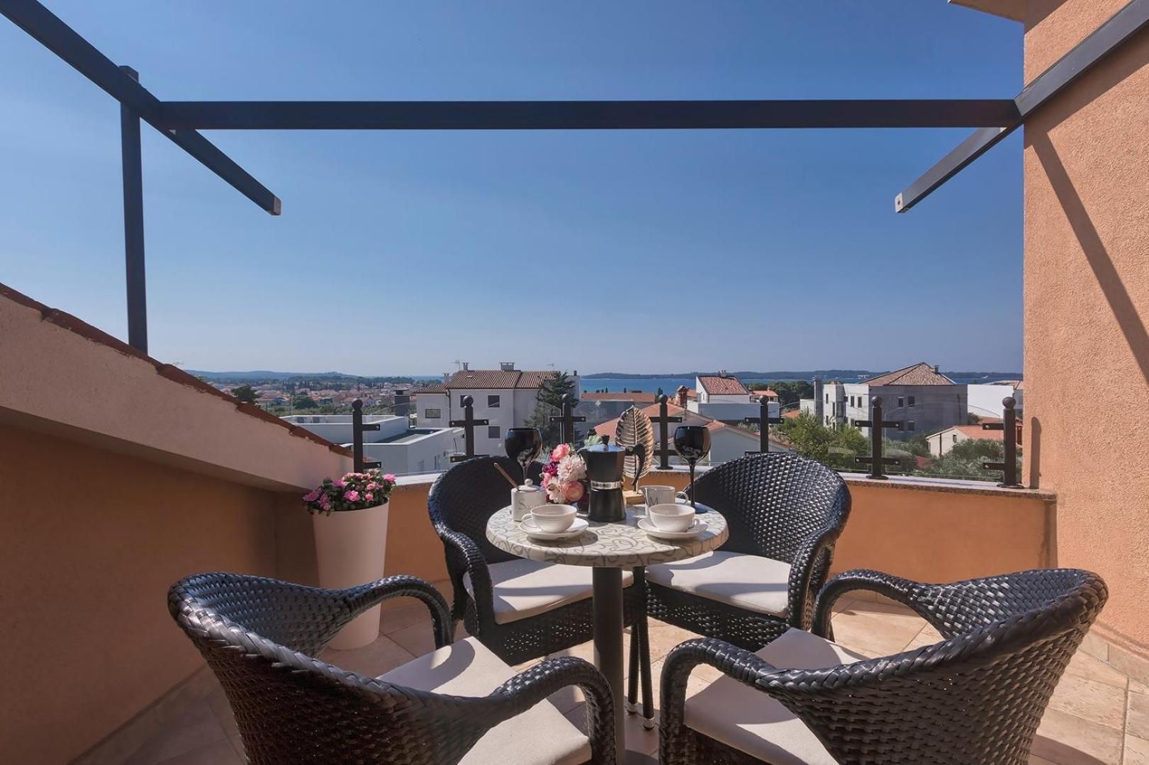 Apartment with Sea View