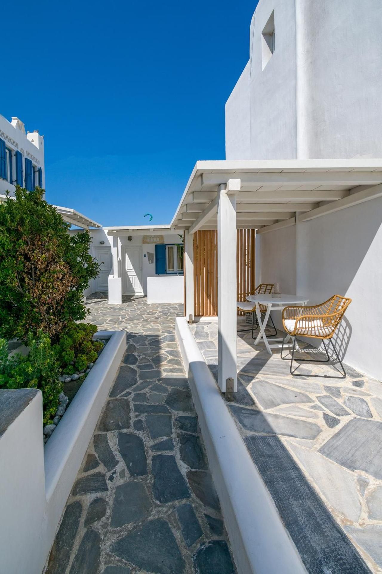 Gelos House