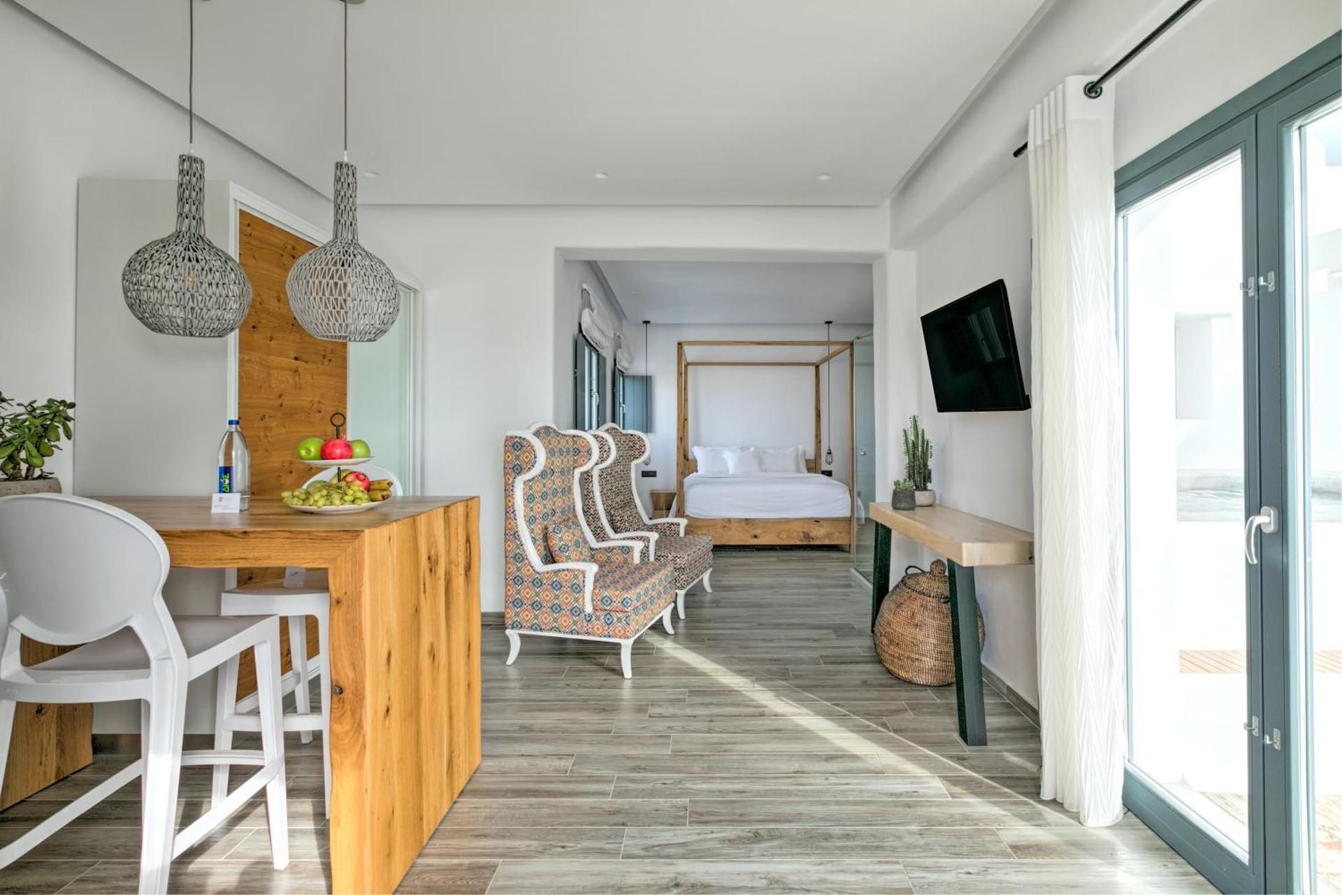 Superior Suite with outdoor Jetted Tub