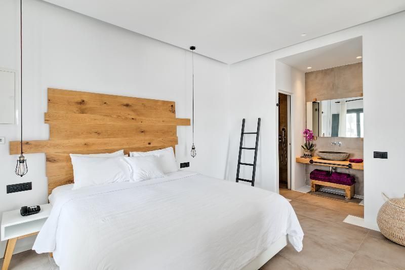 Honeymoon Suite with Private Pool