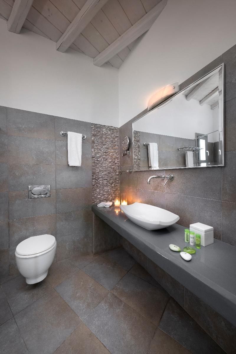 Cozy Suite with Private Pool