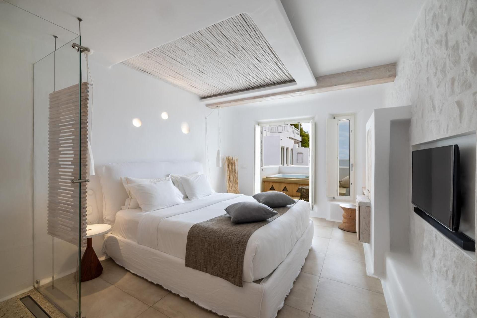 Deluxe Partial Sea View Room with Outdoor Hot Tub