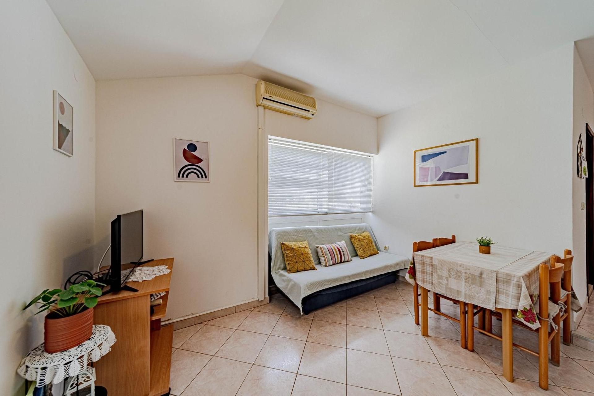 One-Bedroom Apartment with Terrace and Sea View