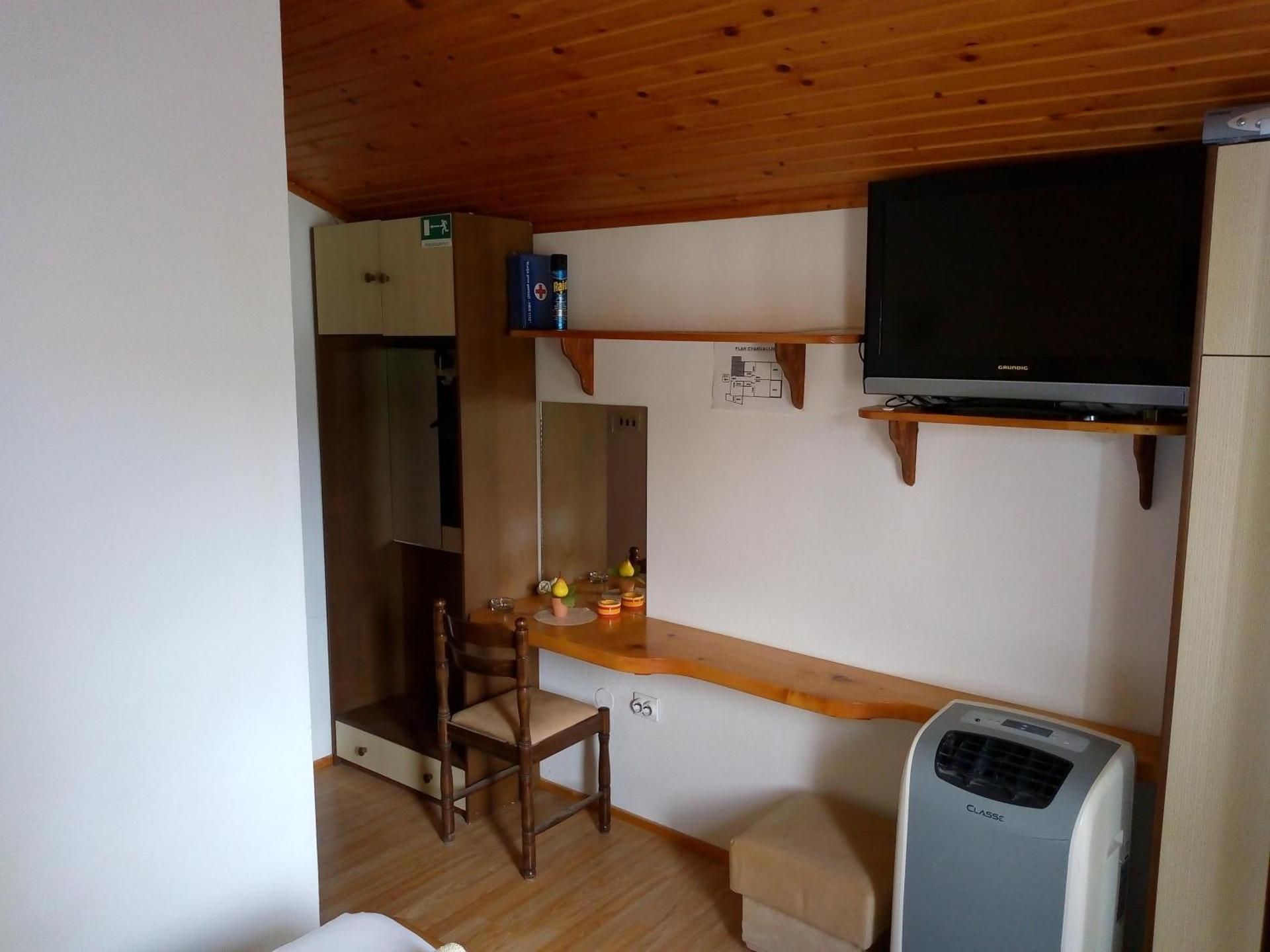 Studio with Balcony and Sea View