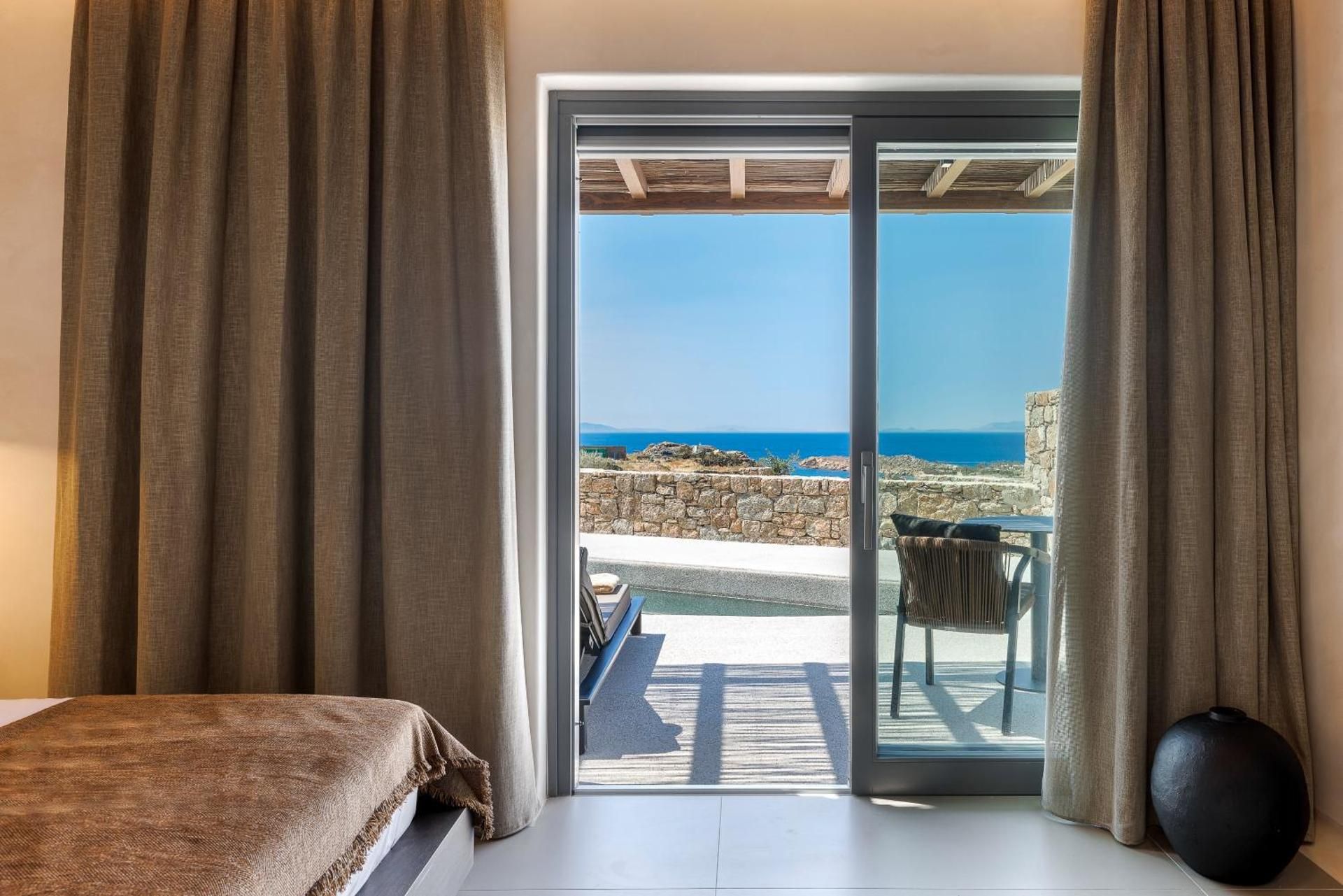 Deluxe Double Room Sea view Swim-Up