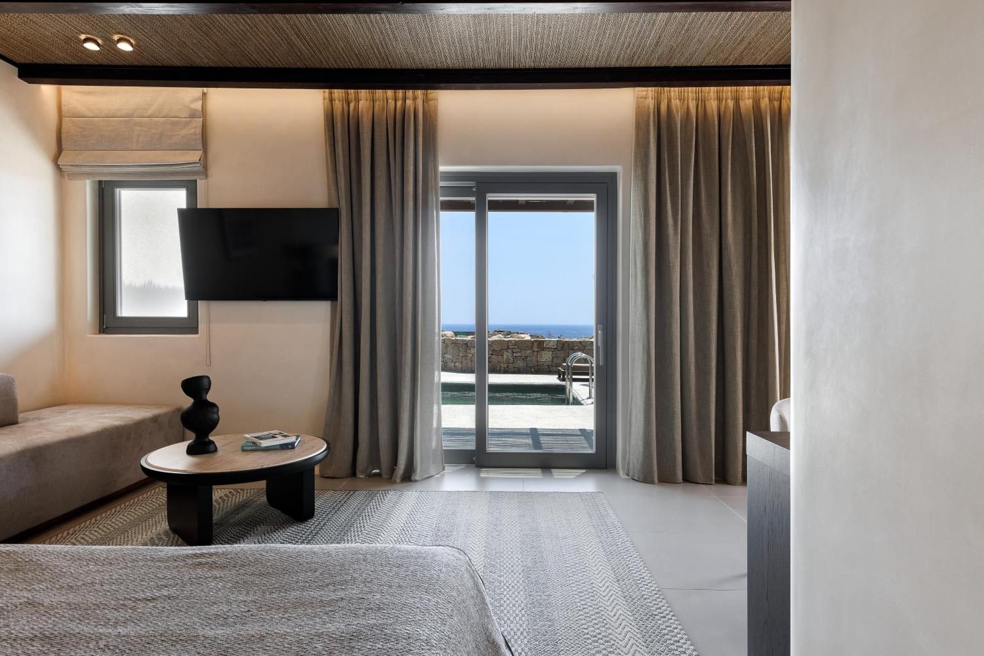 Junior Suite Sea View Swim-up