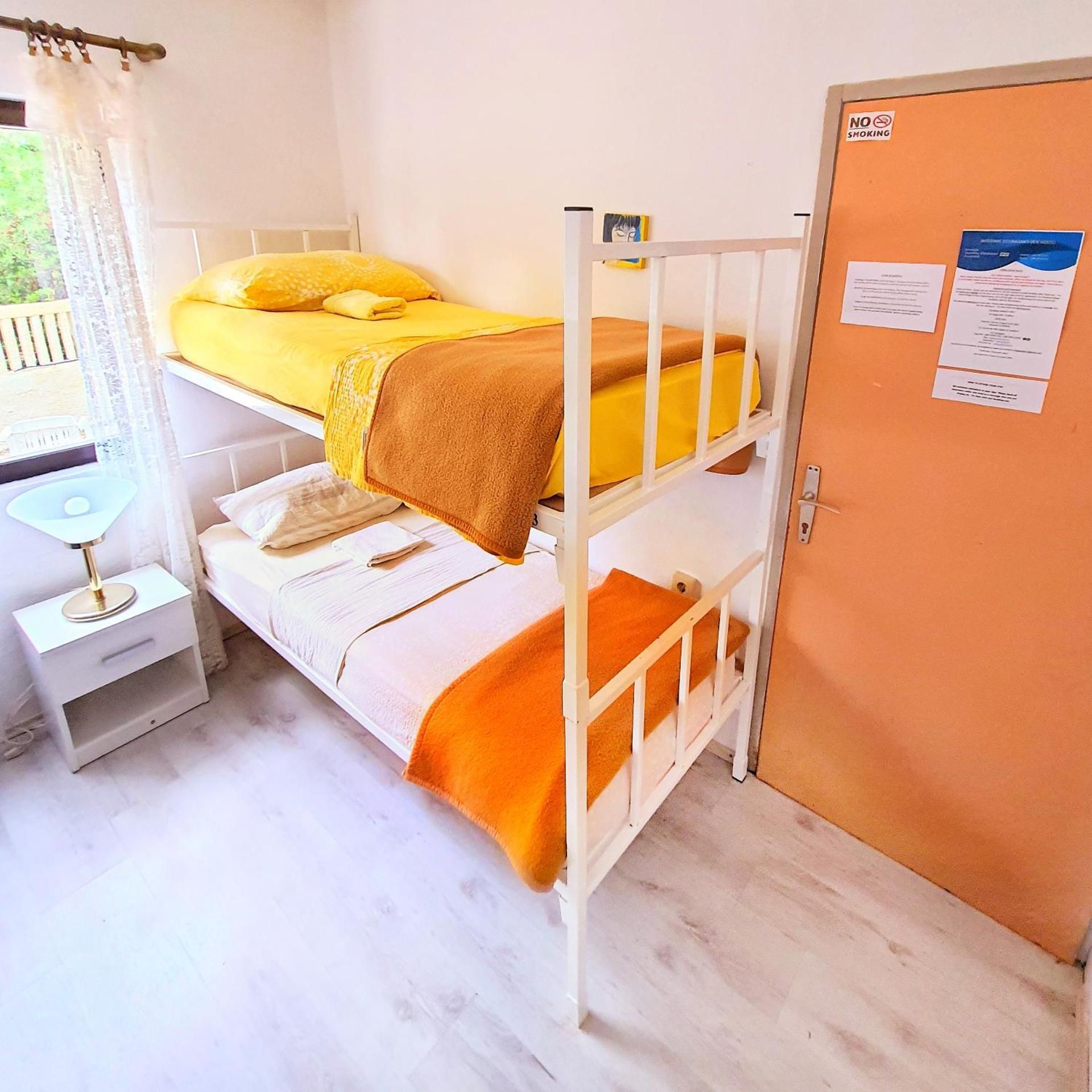 Bed in 4-Bed Mixed Dormitory Room