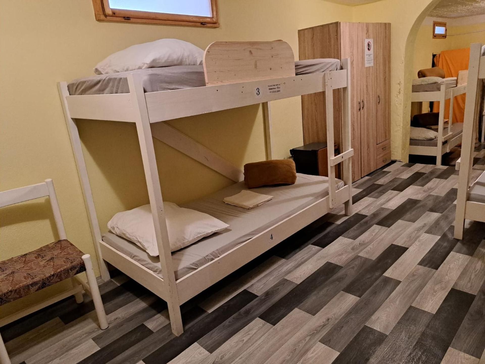 Bed in 12-Bed Mixed Dormitory Room