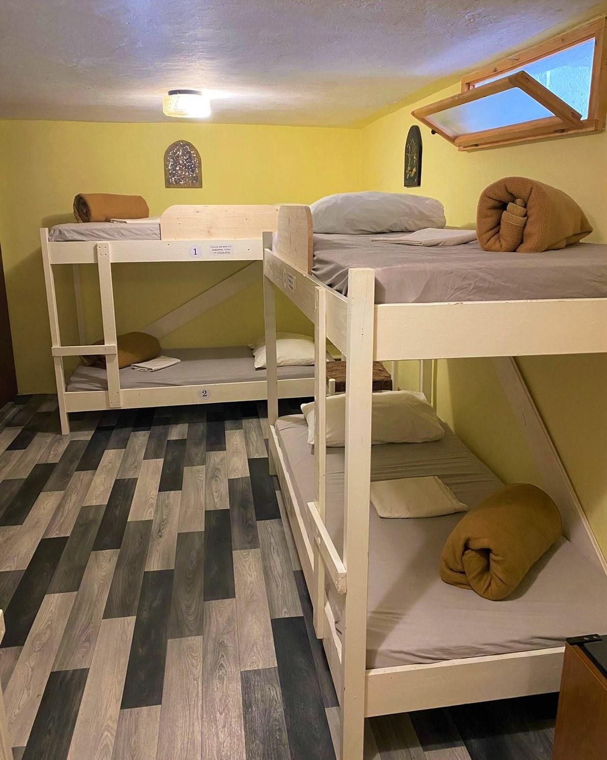 Bunk Bed - Mixed Dorms 12 beds