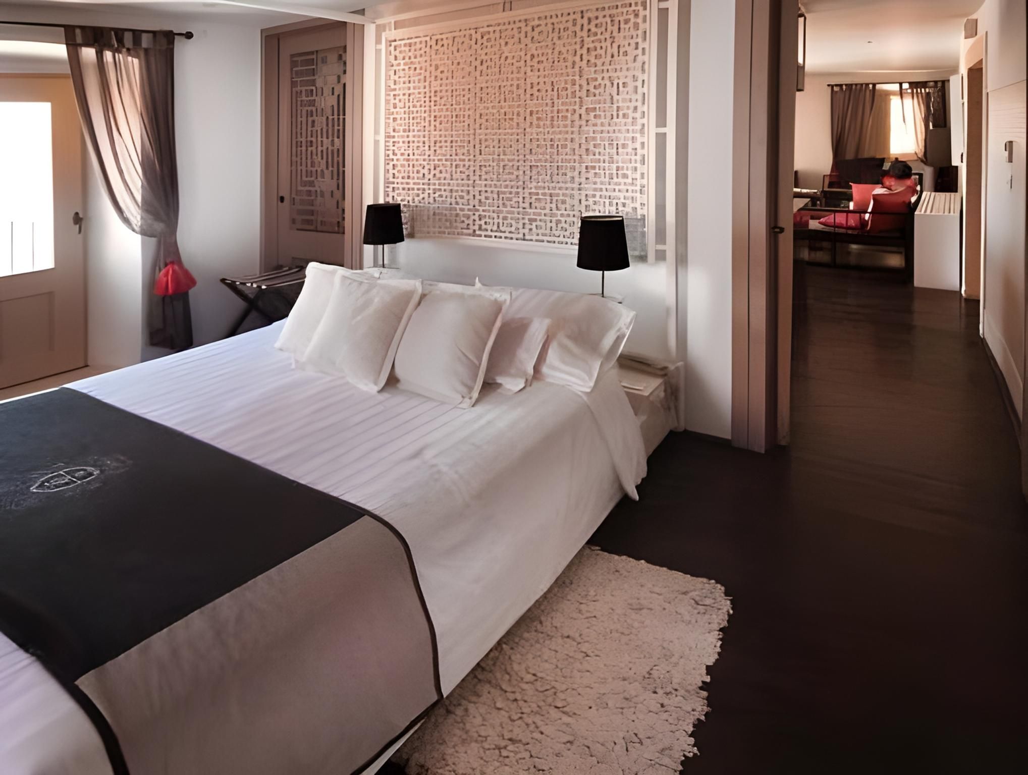 Two-Bedroom Apartment - CHINA