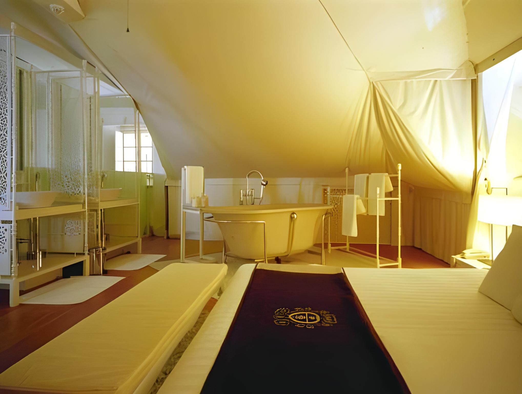 One-Bedroom Apartment - ARABIA