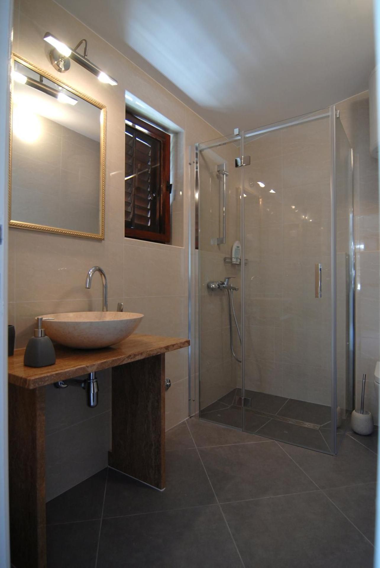 Comfort Studio with Twin Bed and Terrace
