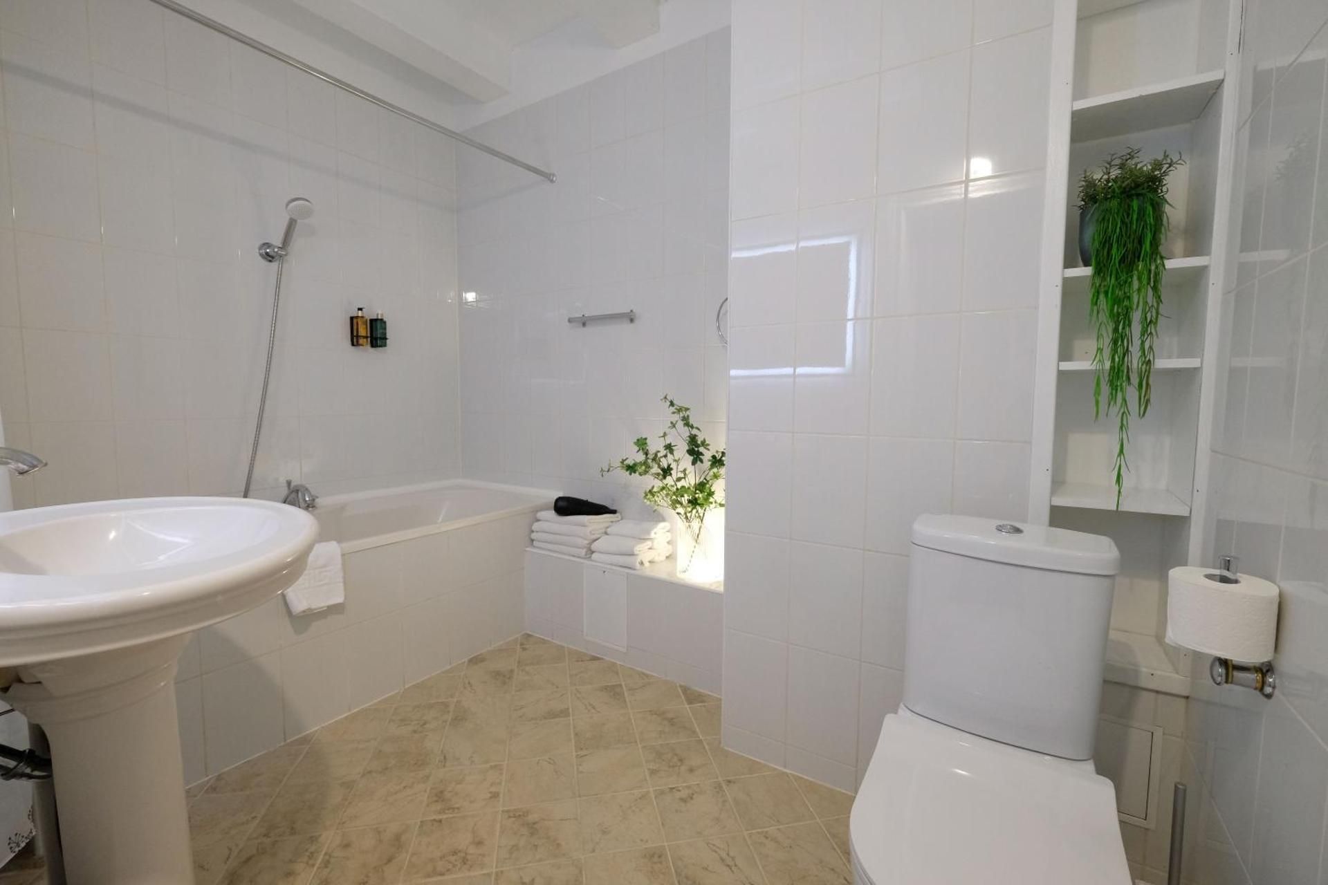 Five-Bedroom Apartment